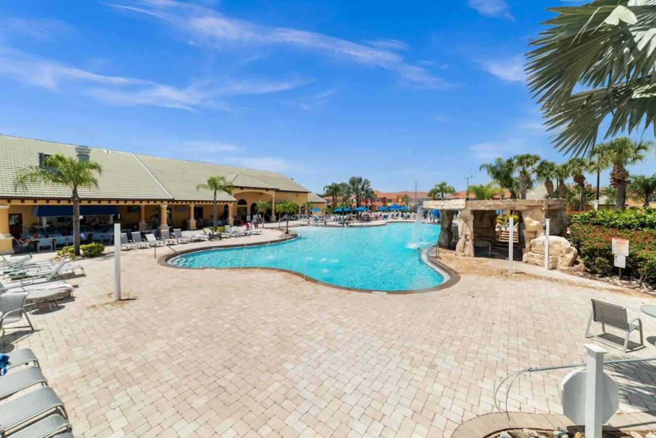 Paradise Villa Disney Staycation Pool, Fun & Resort Access