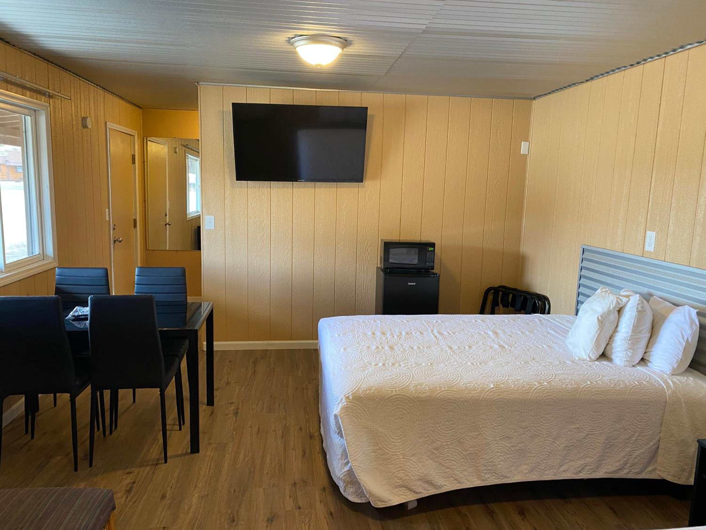Big Bear Motel