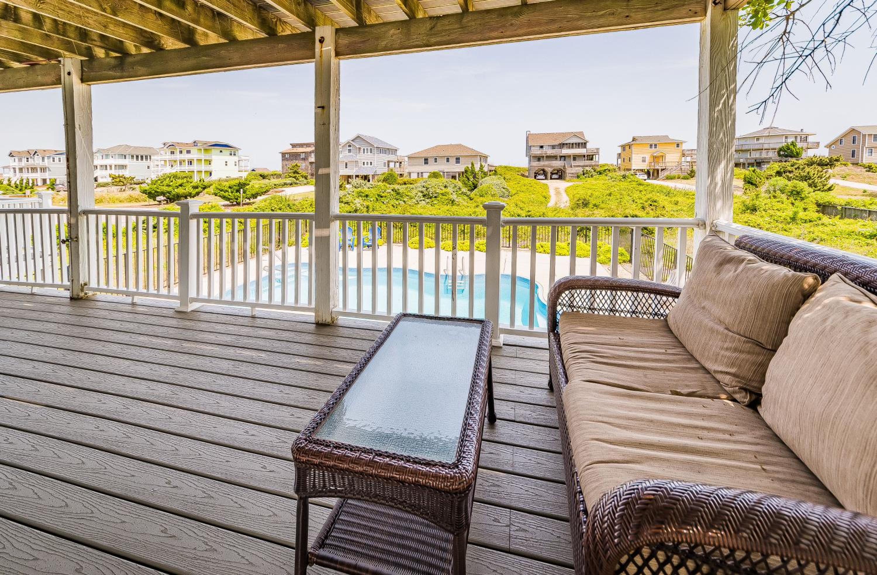 Arcadia - Duck, Caffey's Inlet, Ocean Views, 50 Yards to Beach, Pool, Pets OK, Cul-de-sac Location
