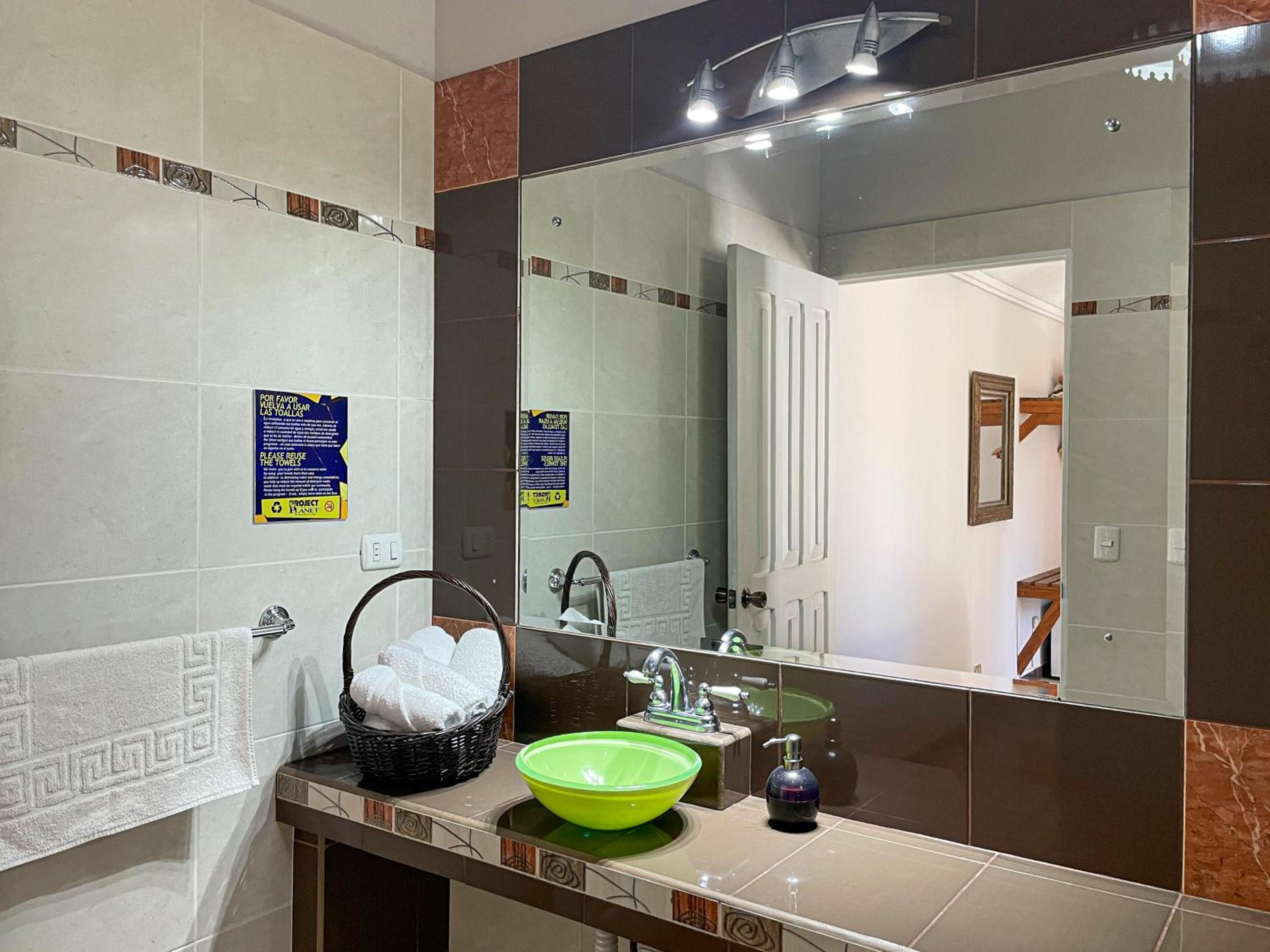 San Jose - Costa Rica Vacations - Hotel Ave del Paraiso - Property Image 2