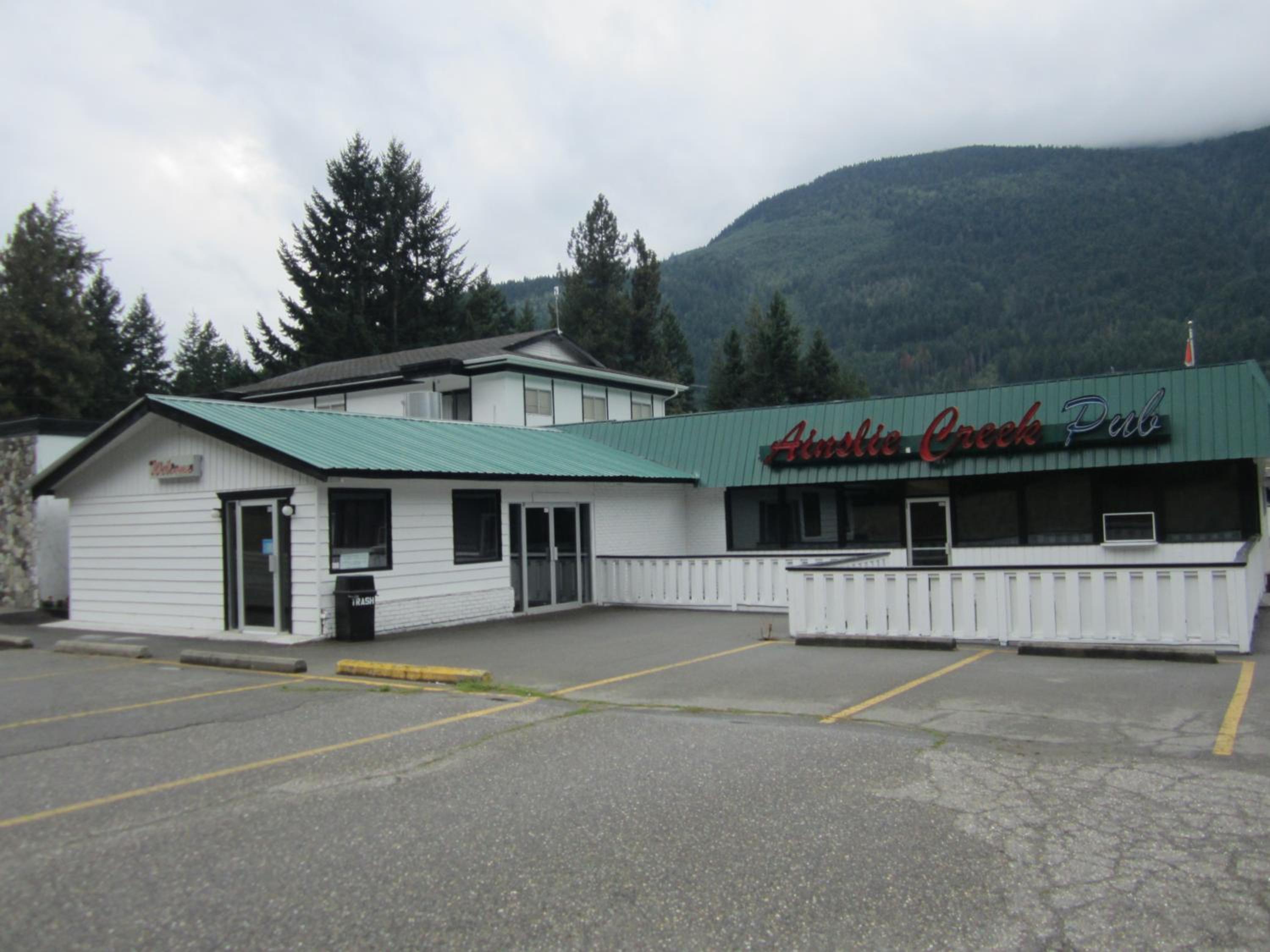 The Mighty Fraser Motel view 4