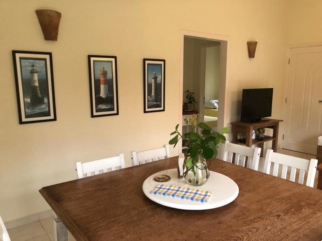 Condomínio Residencial Estoril - Casa térrea - 500m da praia de Boiçucanga