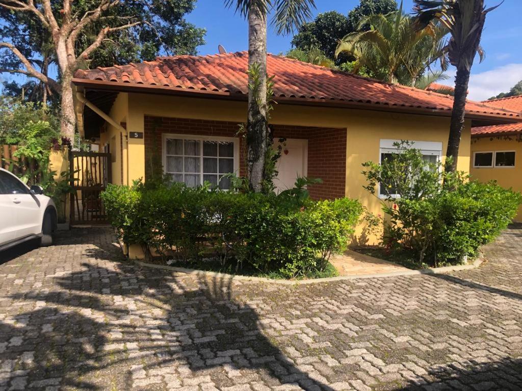 Condomínio Residencial Estoril - Casa térrea - 500m da praia de Boiçucanga
