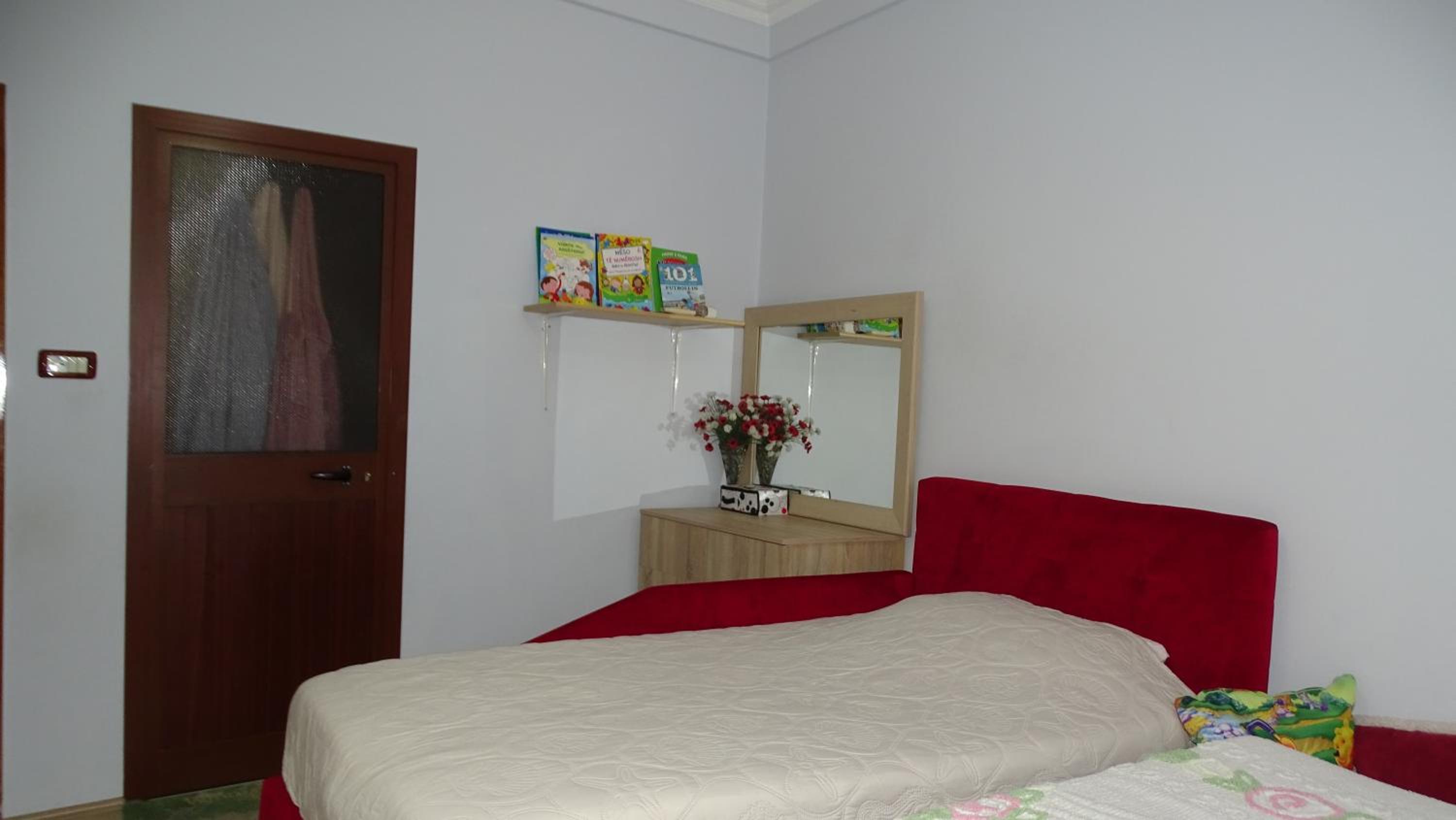 Central Apartments Shoshi