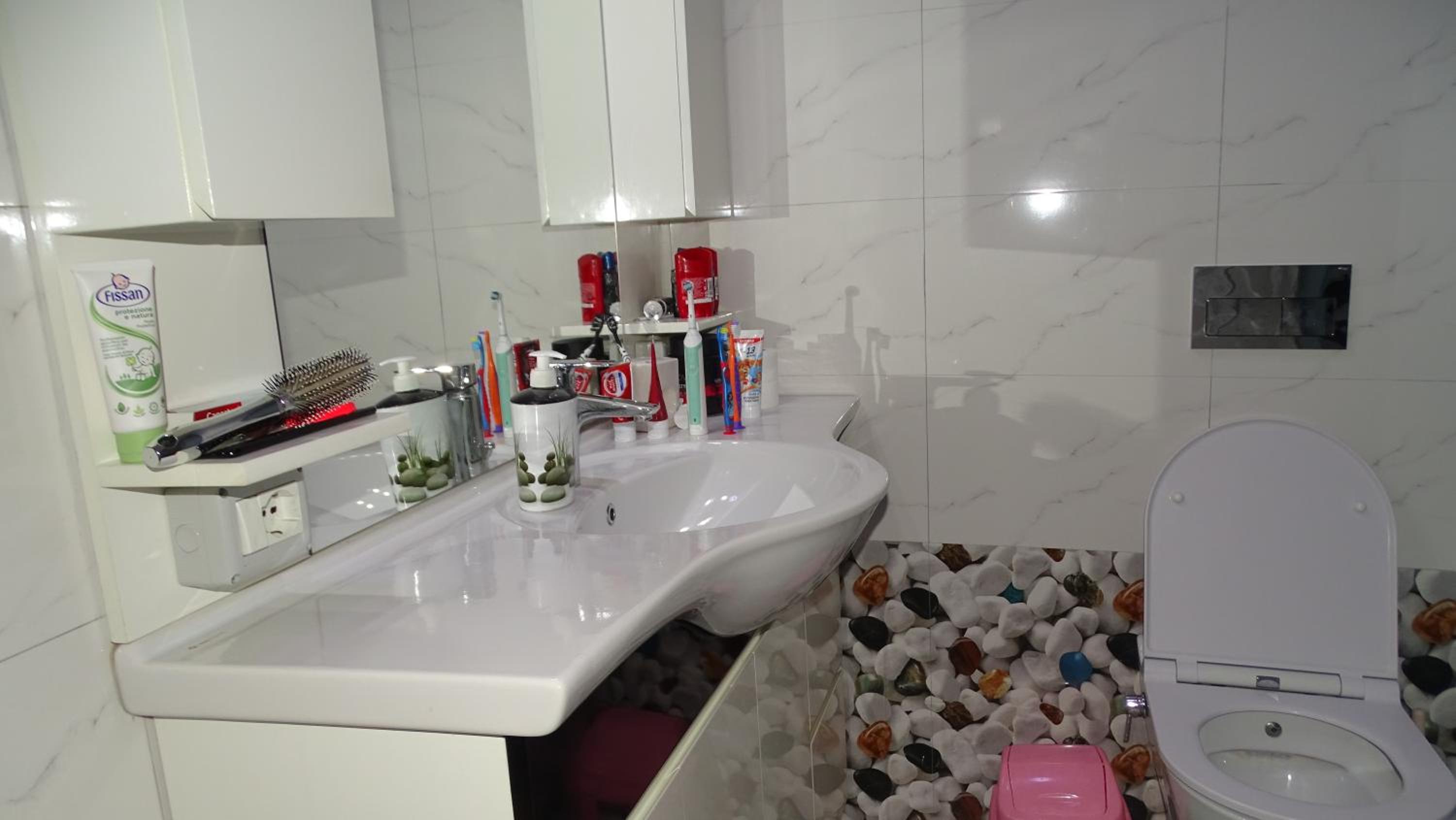 Central Apartments Shoshi