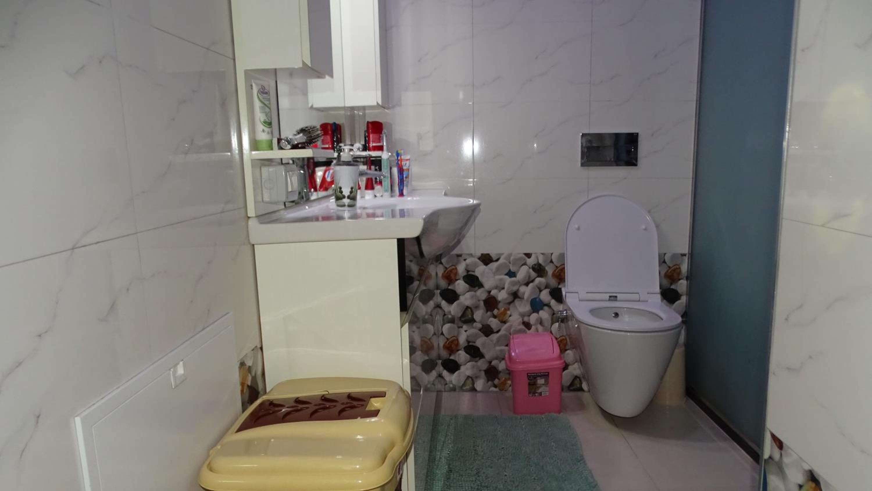 Central Apartments Shoshi