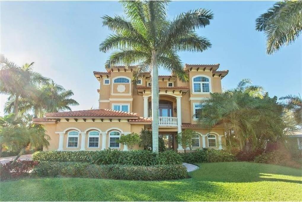 Large Mediterranean Oasis - Water Views & Pool view 5
