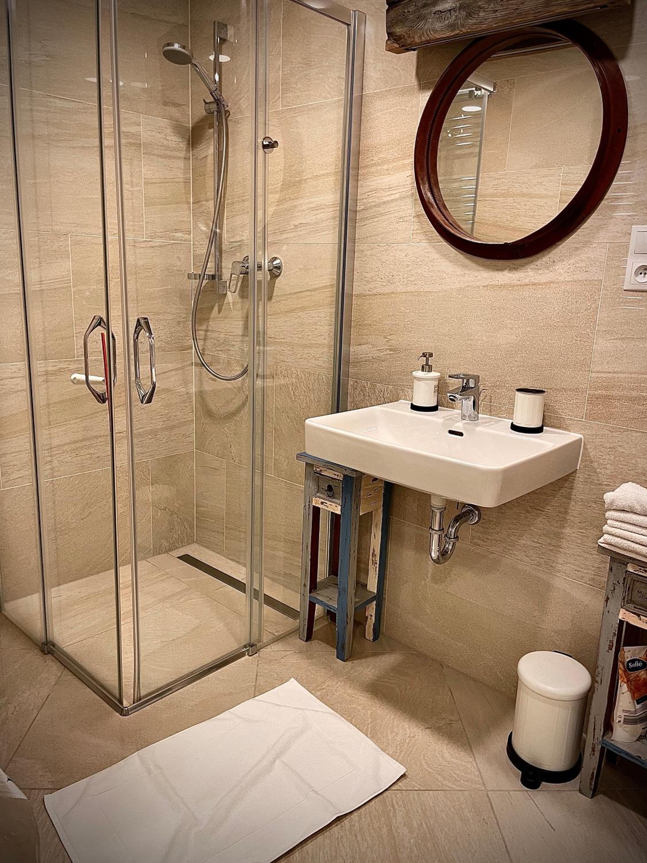 Harfa Apartment 30