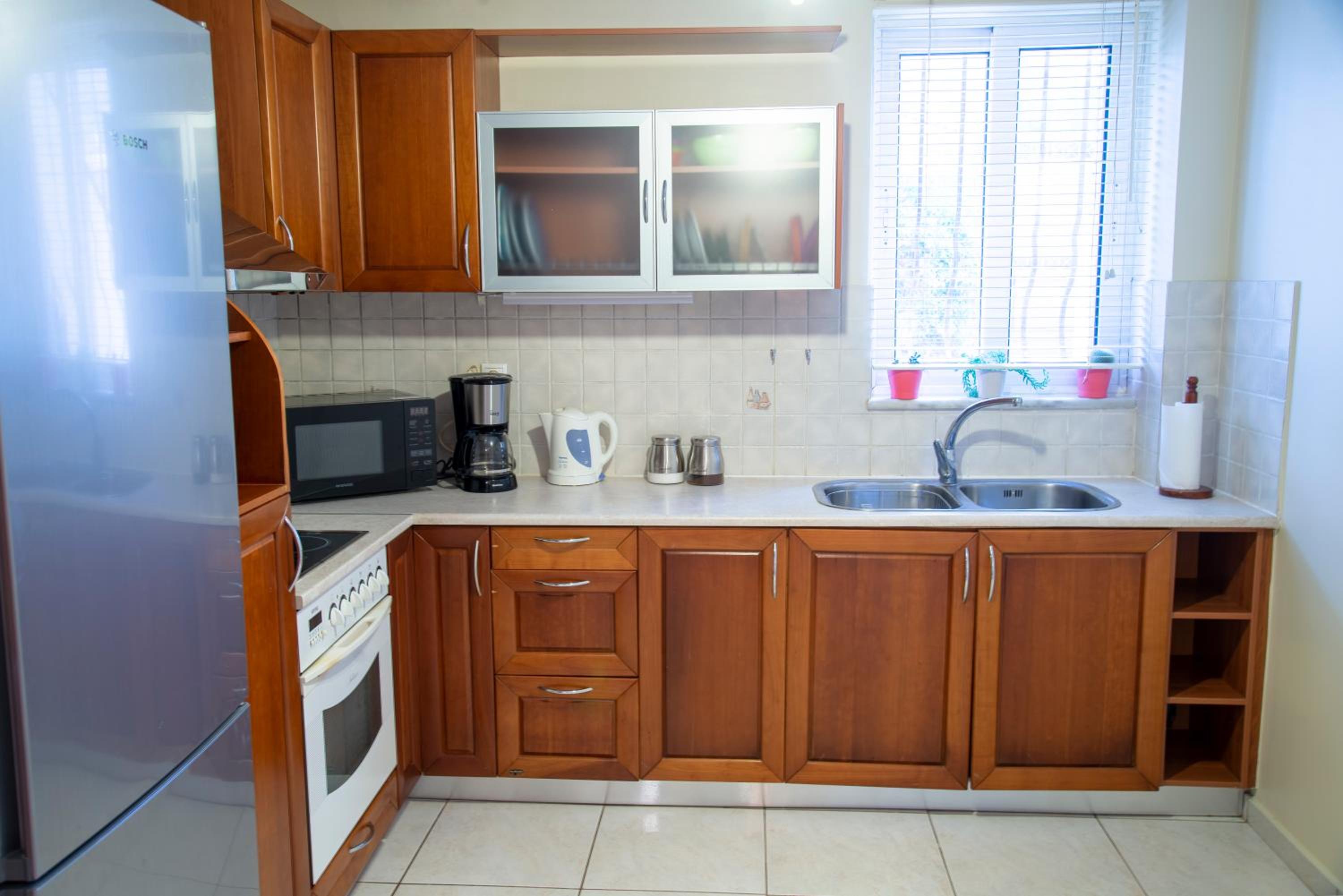 Cozy Beach Home Near Pristine Sea w/ Free Netflix view 4
