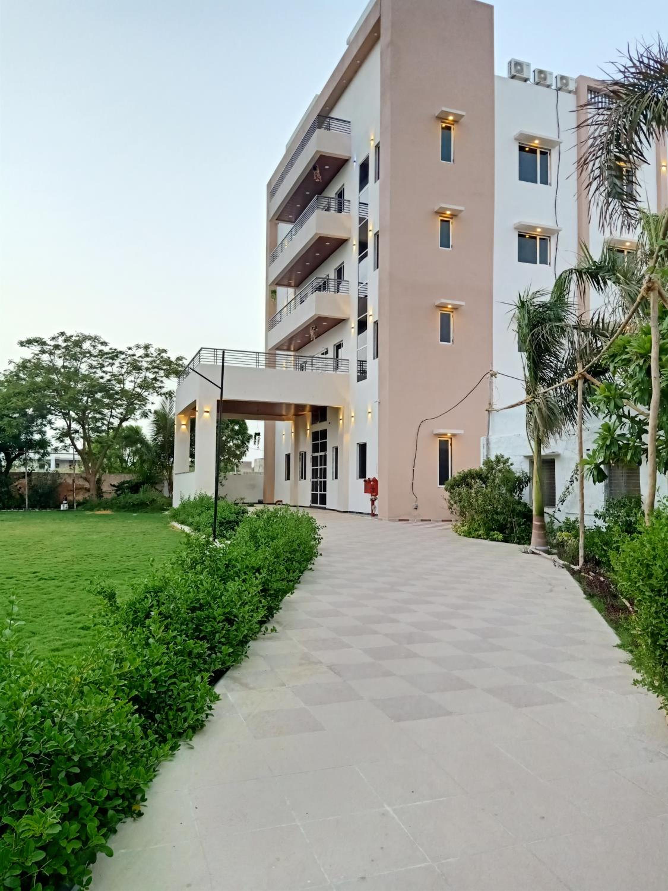 Sun Stone Hotel & Club - Jawai view 3