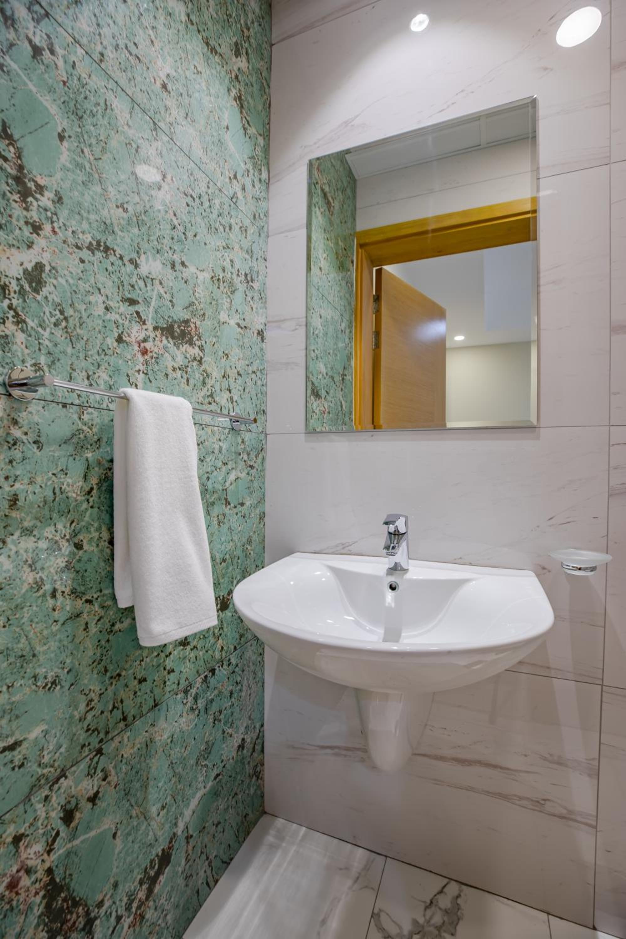 Platinum Coast Hotel Apartments