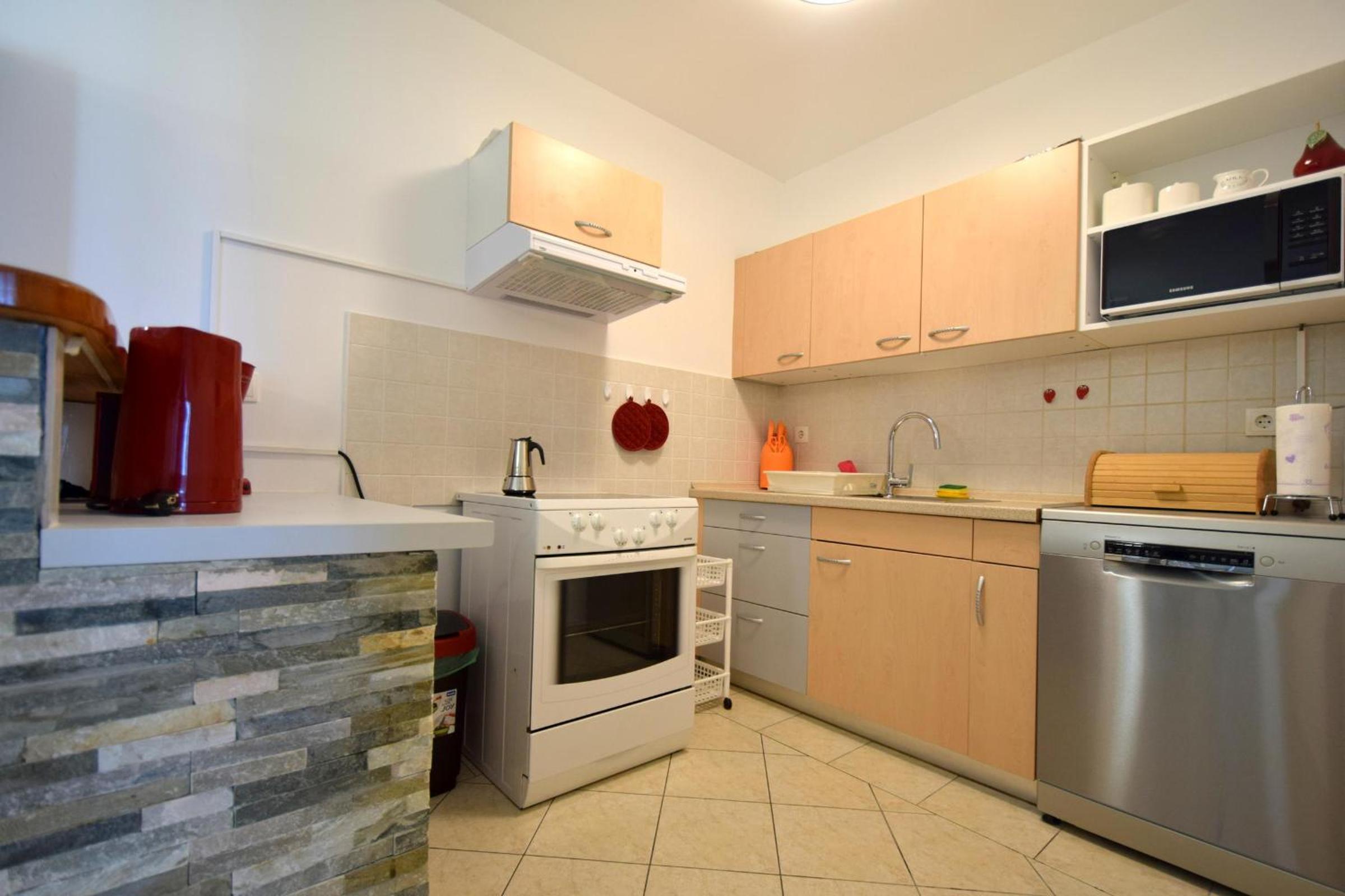 Apartment Lucy photo 2