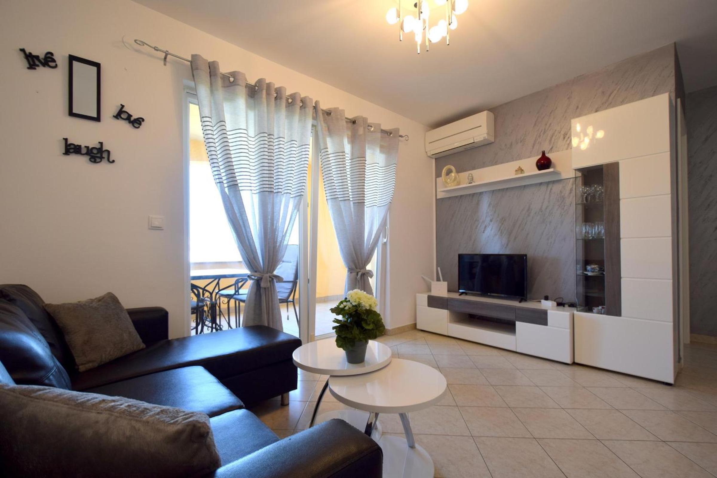 Apartment Lucy