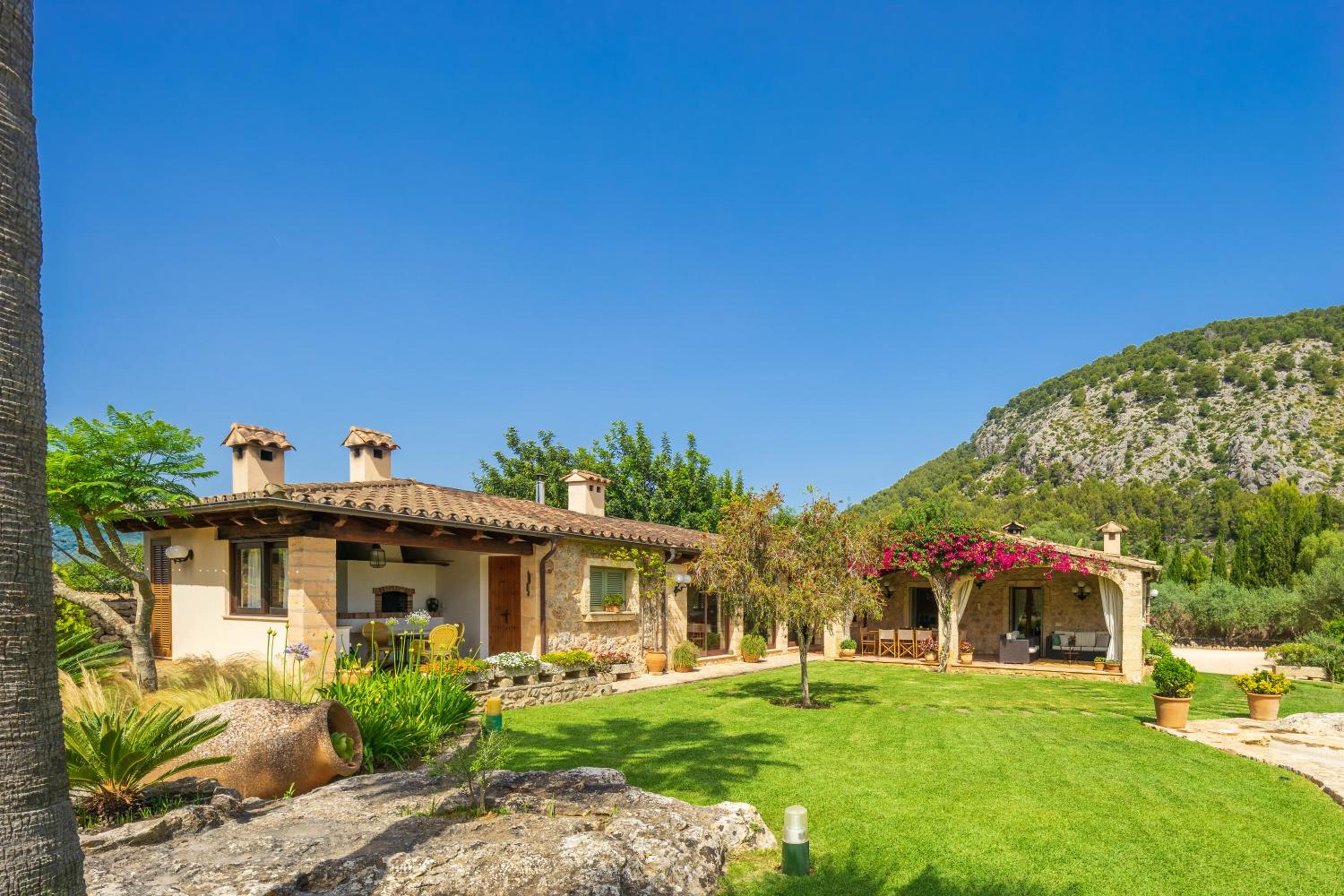 Villa Can Brullet by SunVillas Mallorca