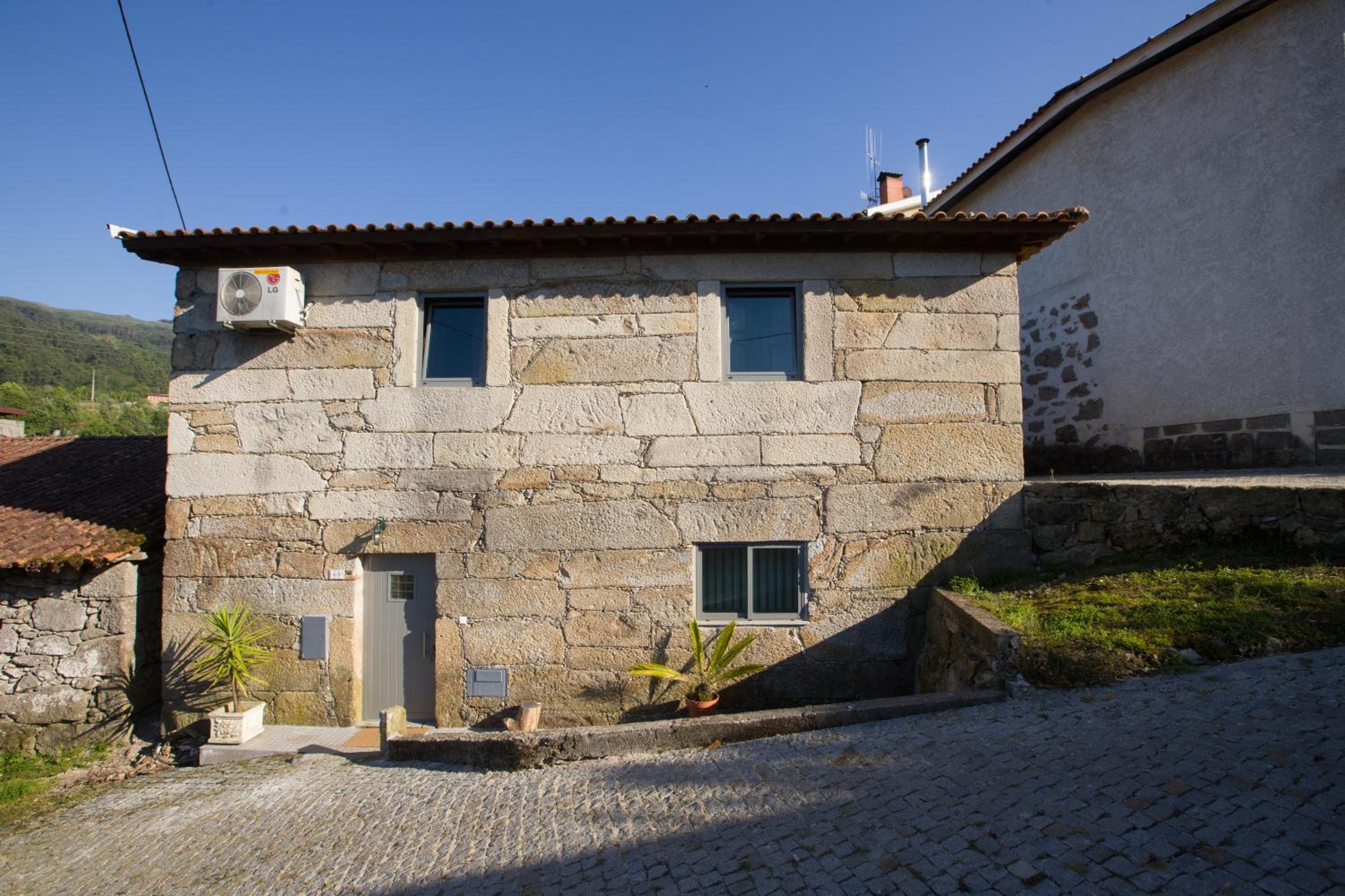 Hotel Pedra Bela - Cozy House W/ Private Jacuzzi @ Geres