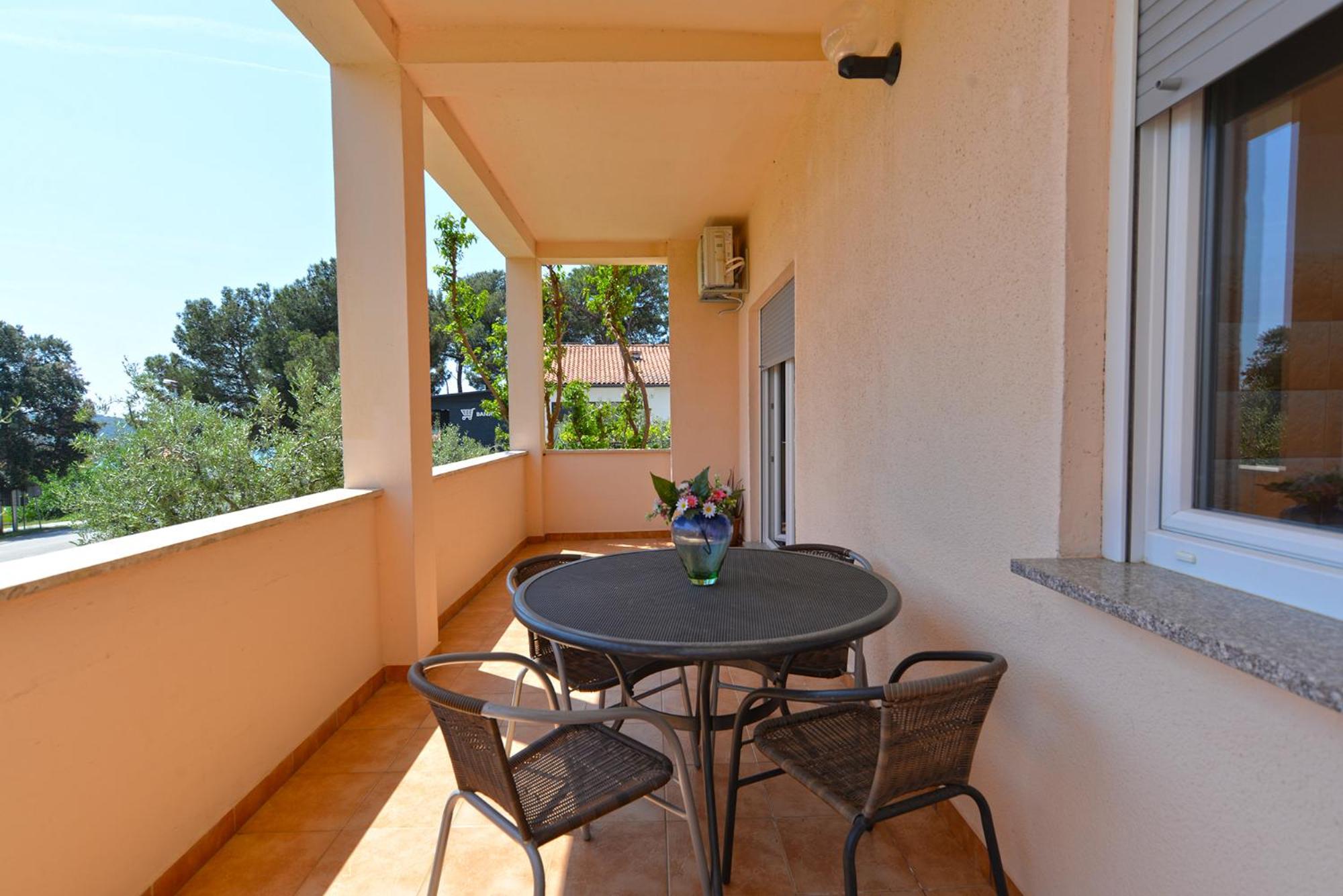 Photo 29