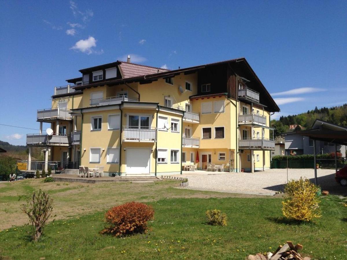 Carlotta Apartment