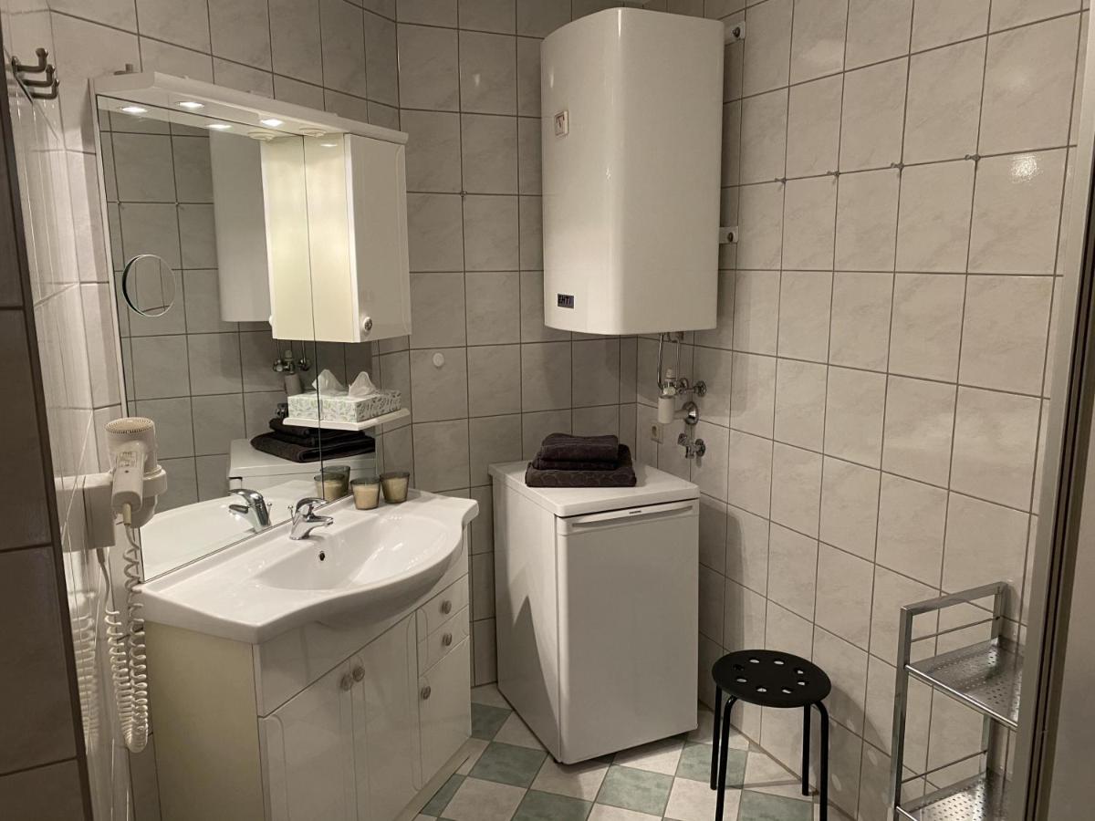 Carlotta Apartment