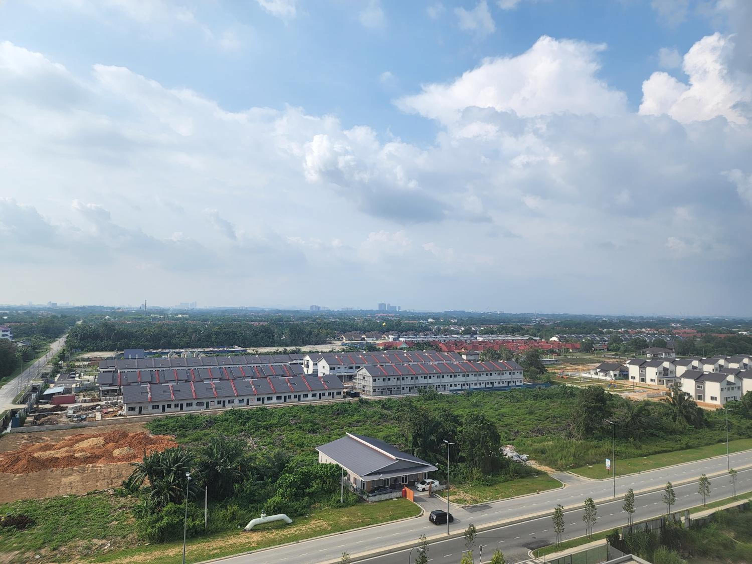 Netflix Panda House 3B2R Rimbayu kota kemuning with Atari games photo 5