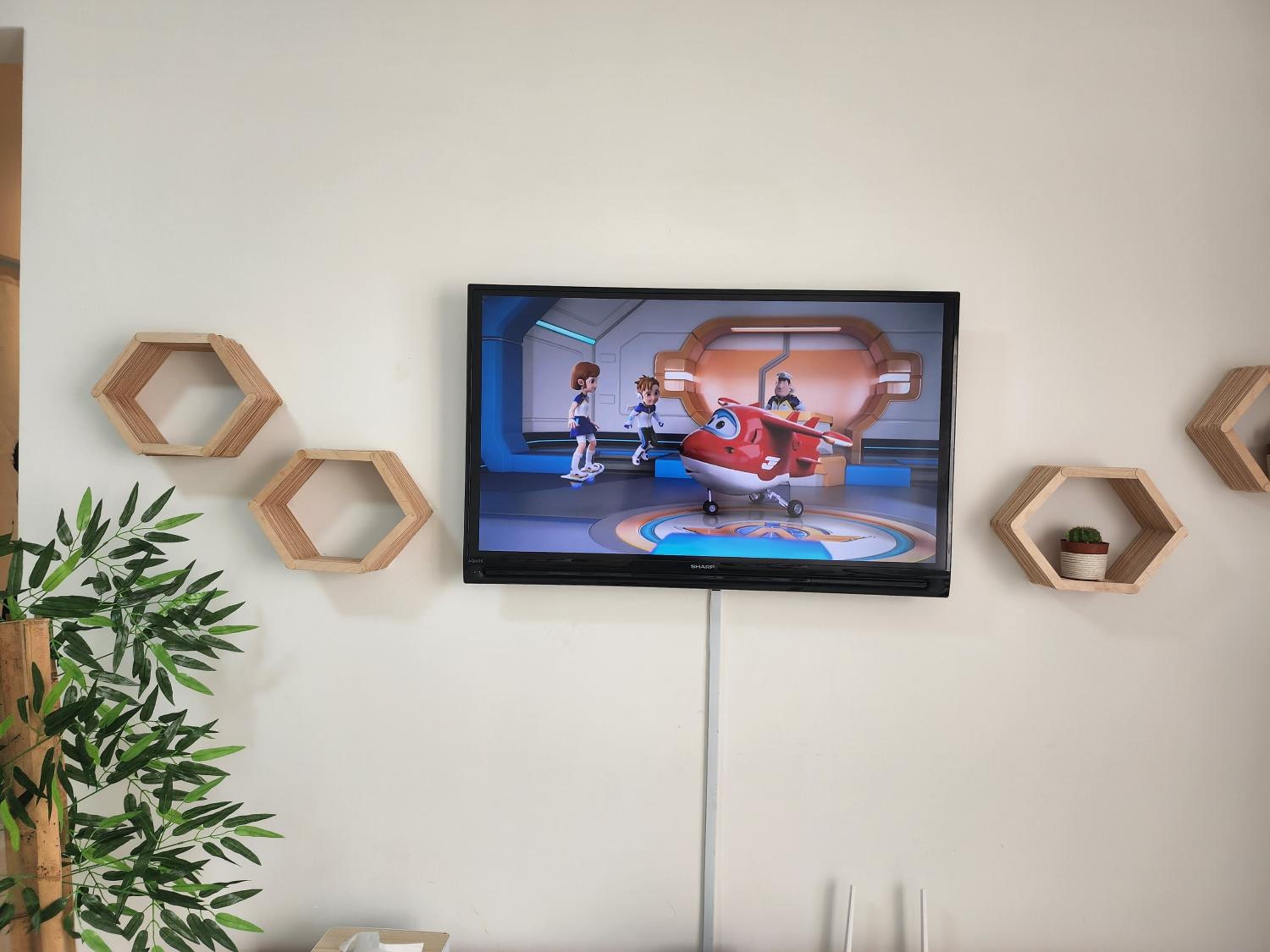 Netflix Panda House 3B2R Rimbayu kota kemuning with Atari games photo 6