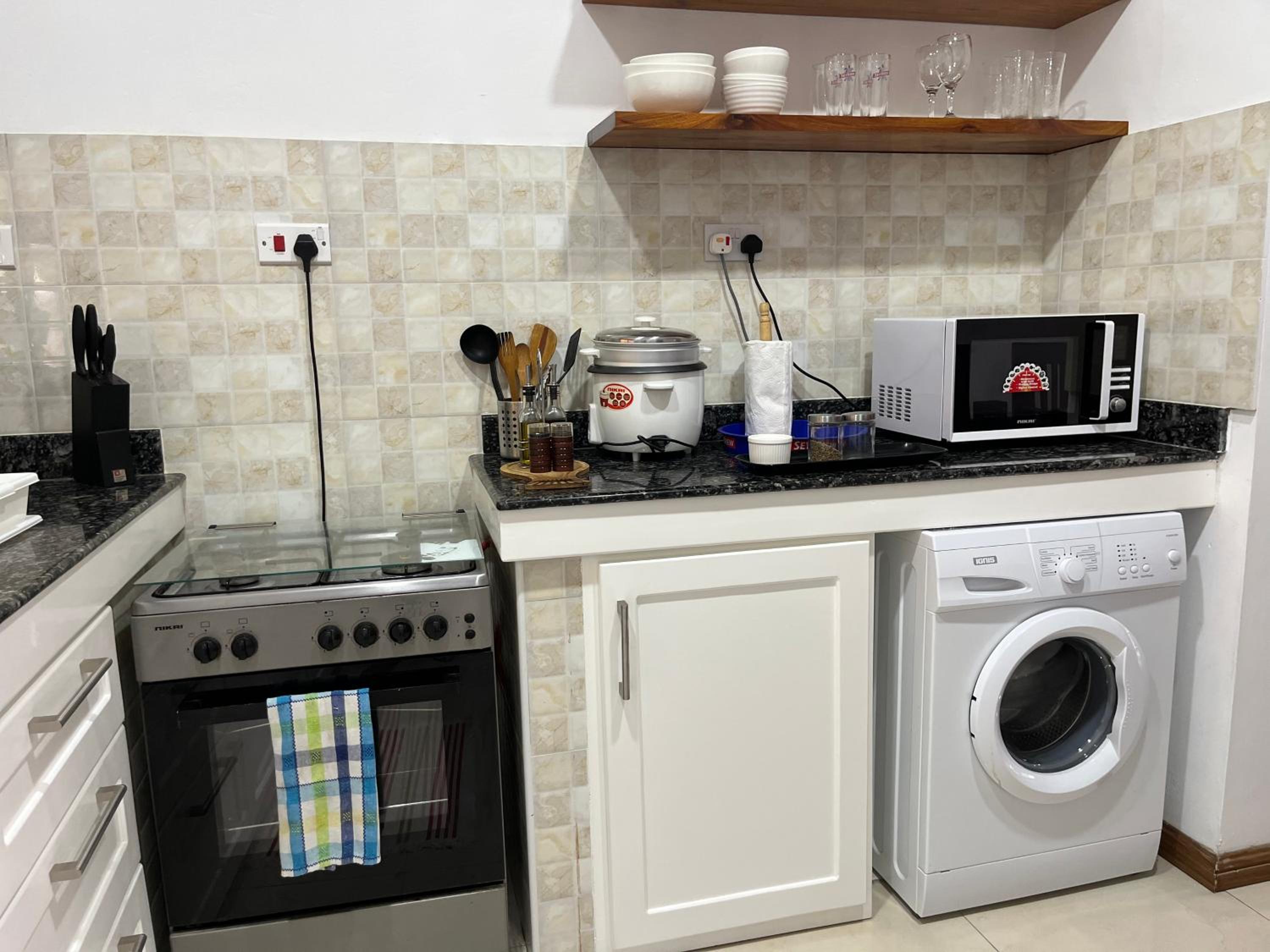 Kanasuk Self catering Apartments 11