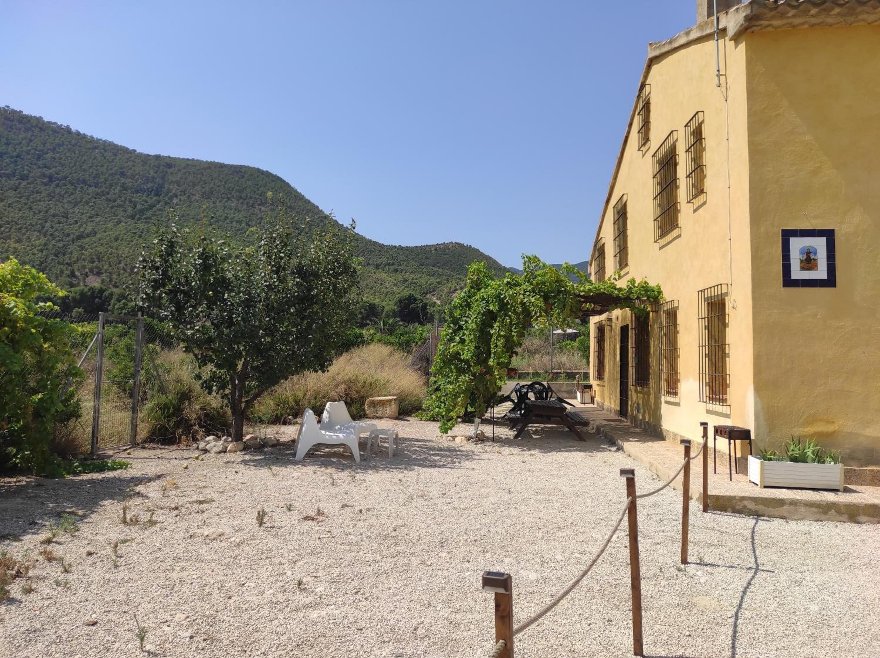 Casas Amarillas. Finca el Campillo