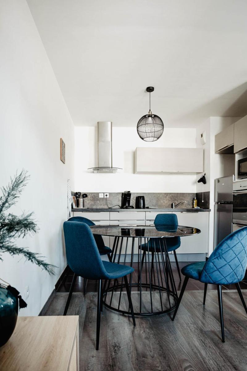T2 Haut Standing Parking privé Wi-Fi TV Netflix view 2