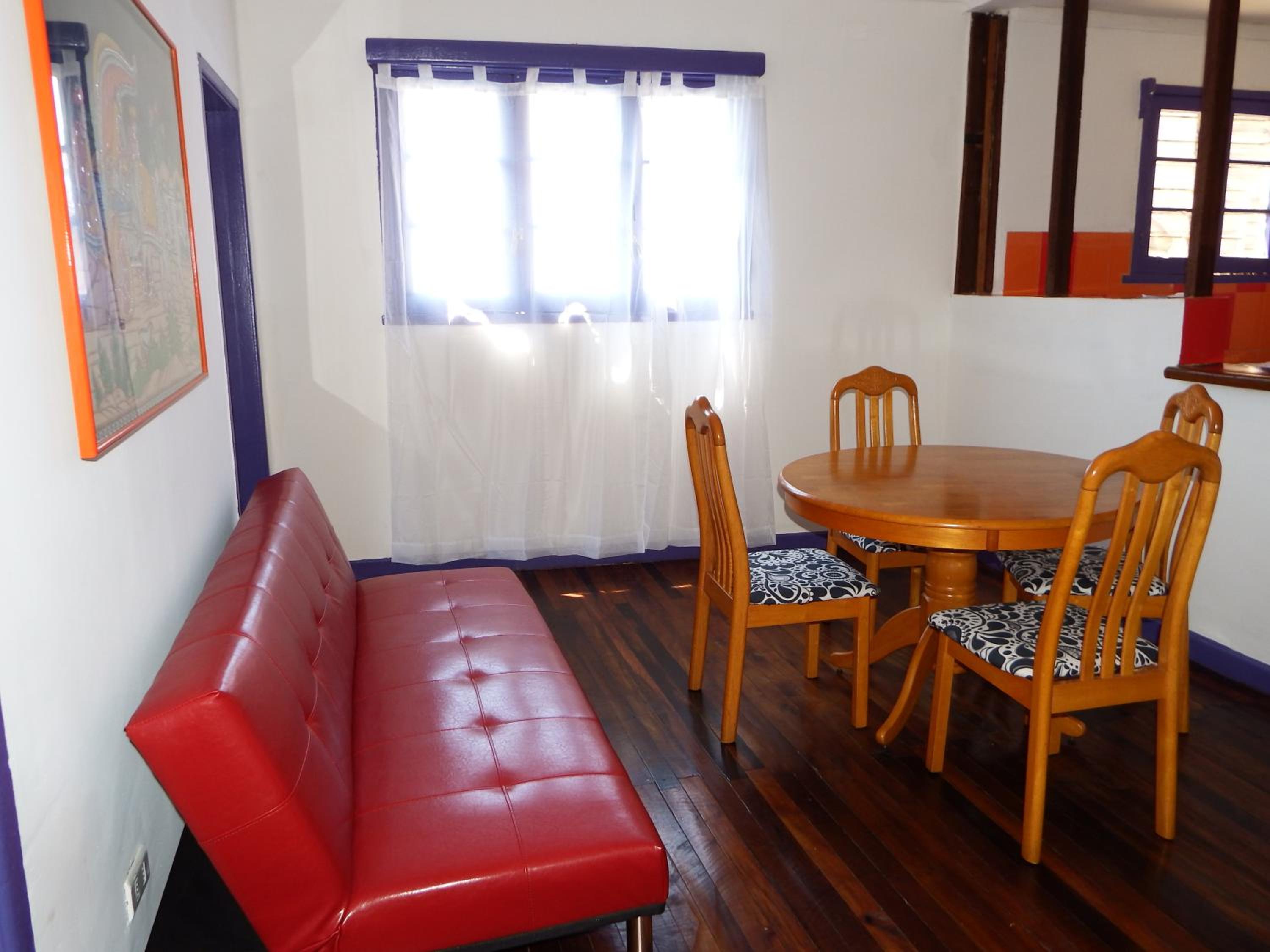 Casa Violeta Limón