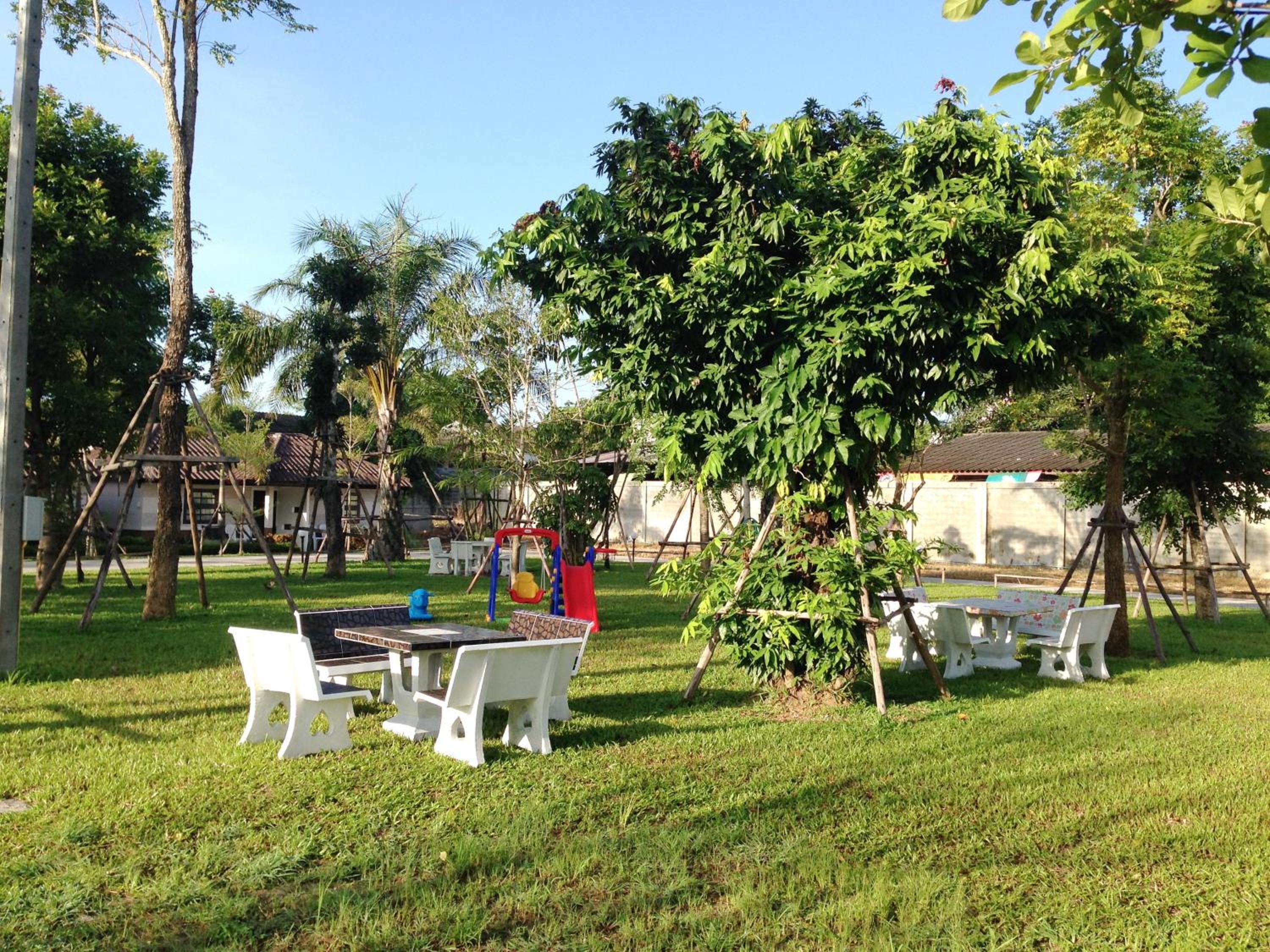 Chiangrai Green Park Resort