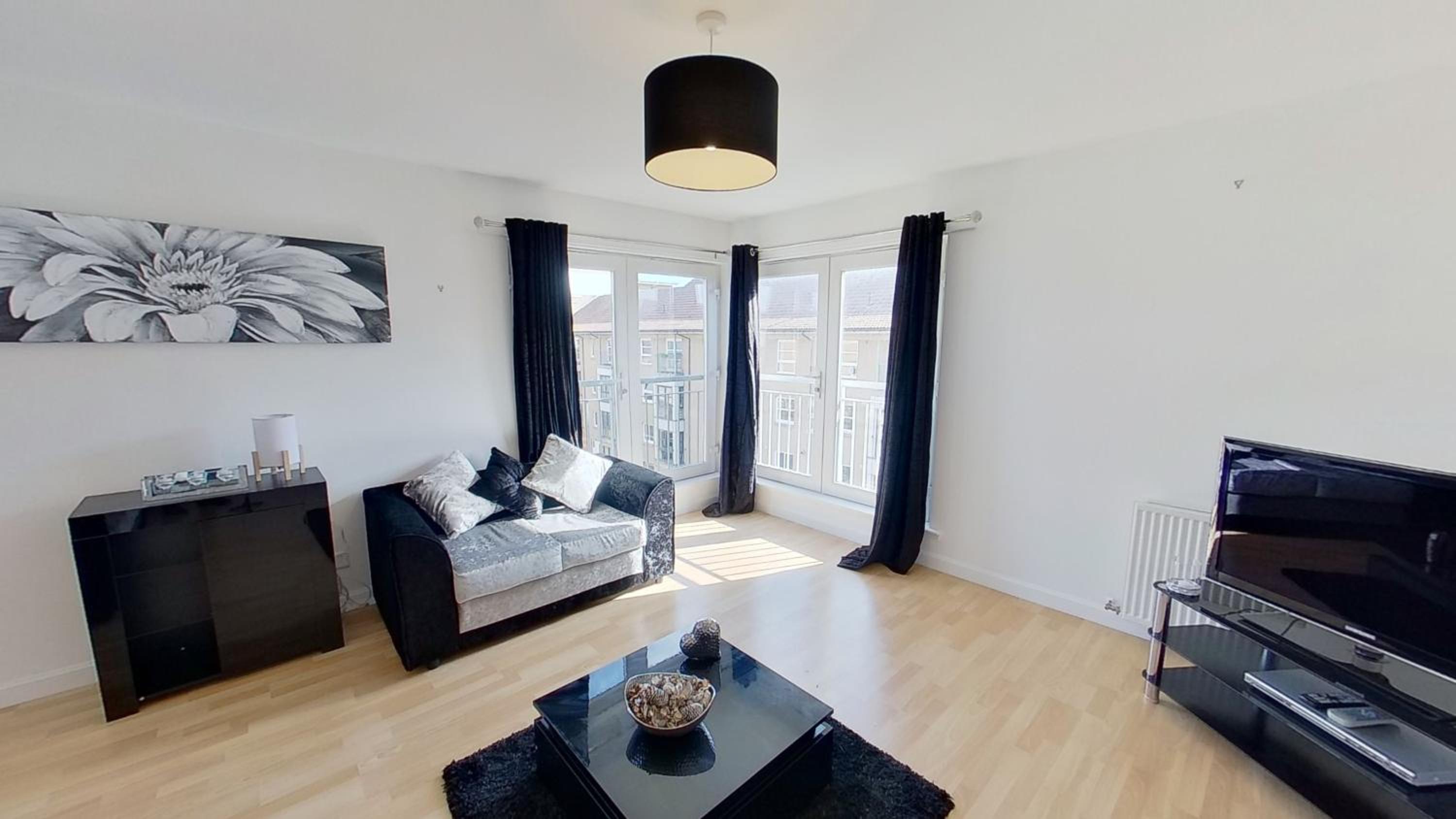 Orange Apartments Bothwell Road view 4