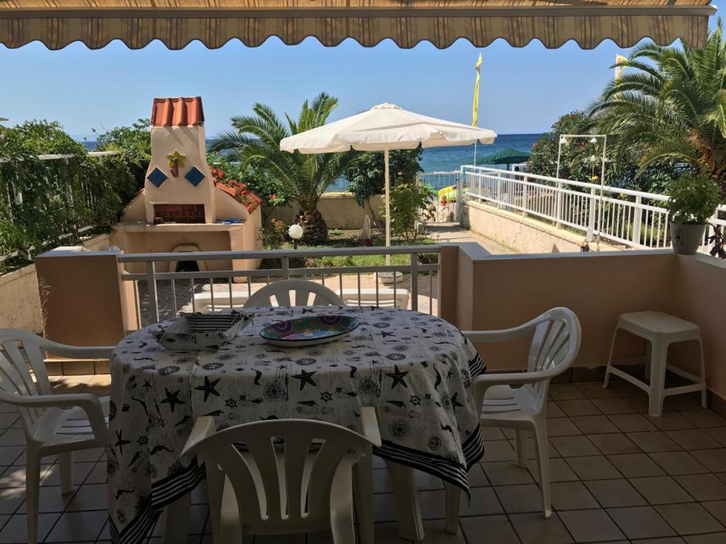 THASSOS LOVELY MAISONETTE BY THE SEA view 4