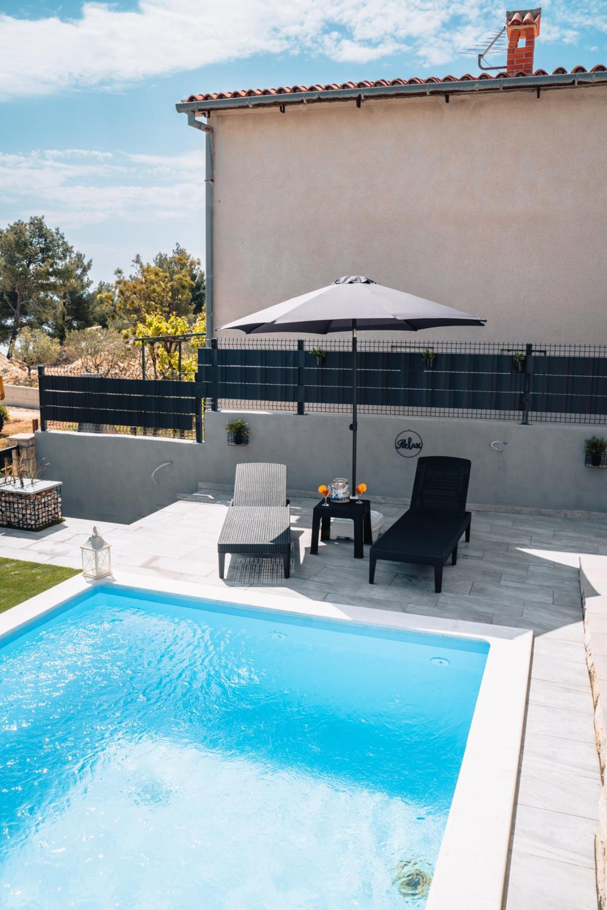 Mar-ta Holiday Home view 5