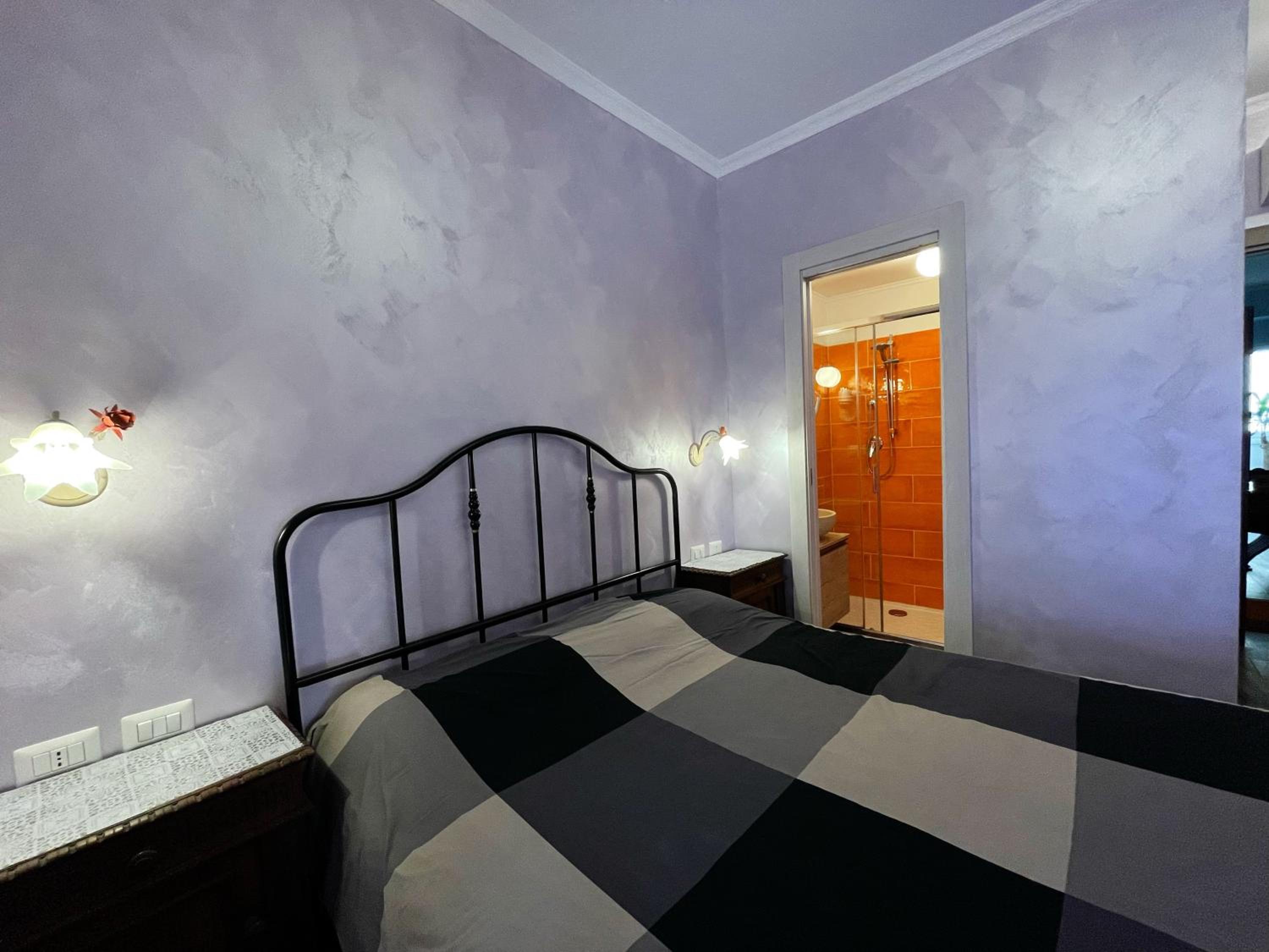 Iris Guest House