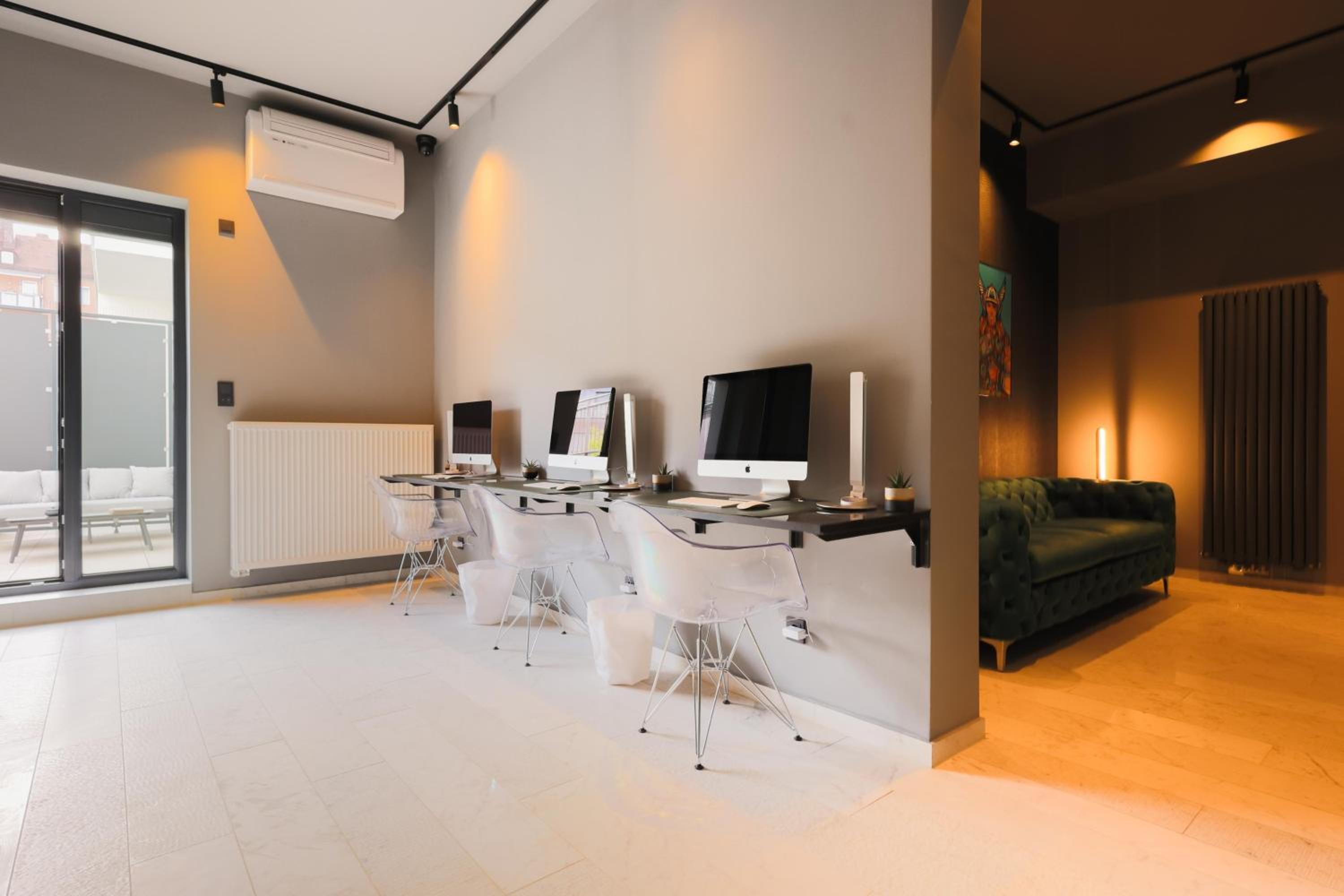 Eco Smart Apartments Premium City - Property Image 22