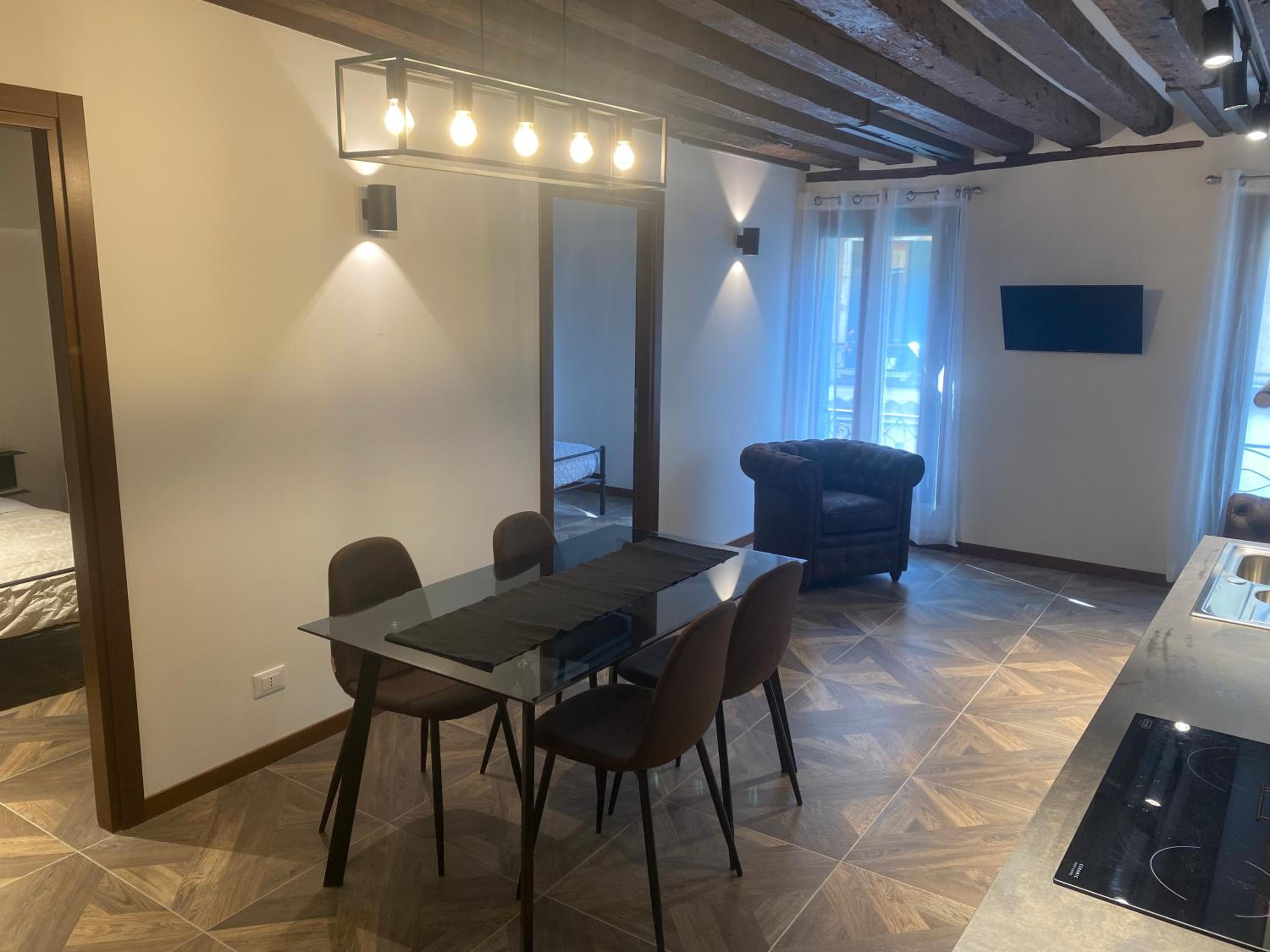 ANTIQUE Historical apartment