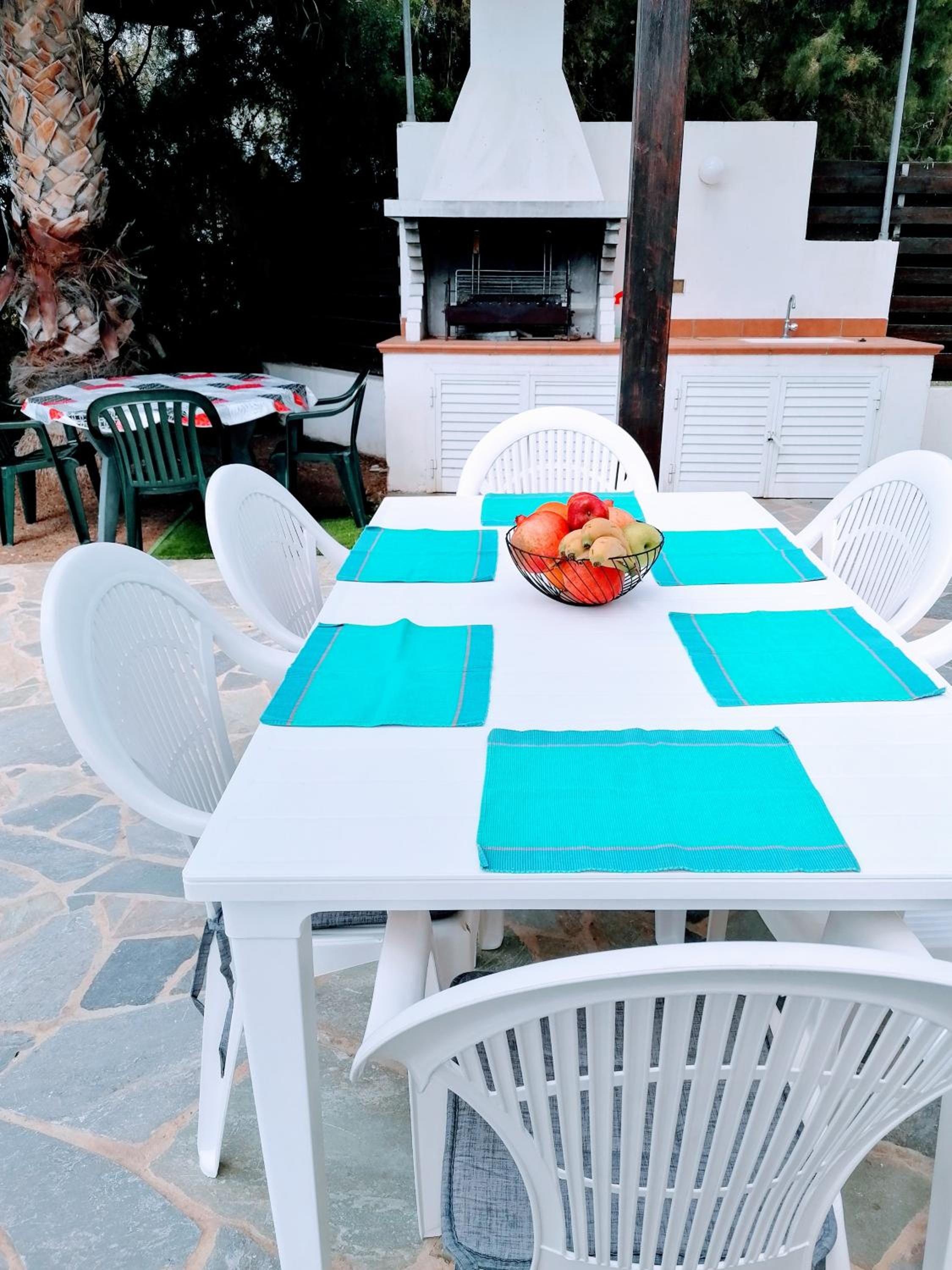 Spacious 3 bedroom villa private pool view 5