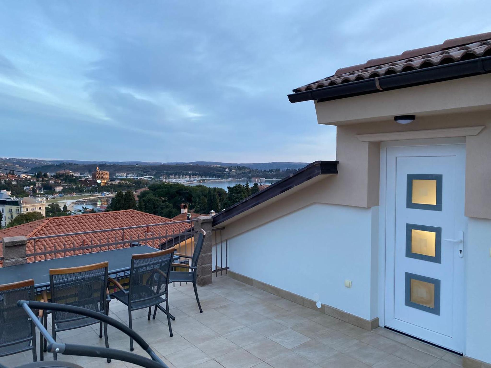 Apartmaji Vera view 4