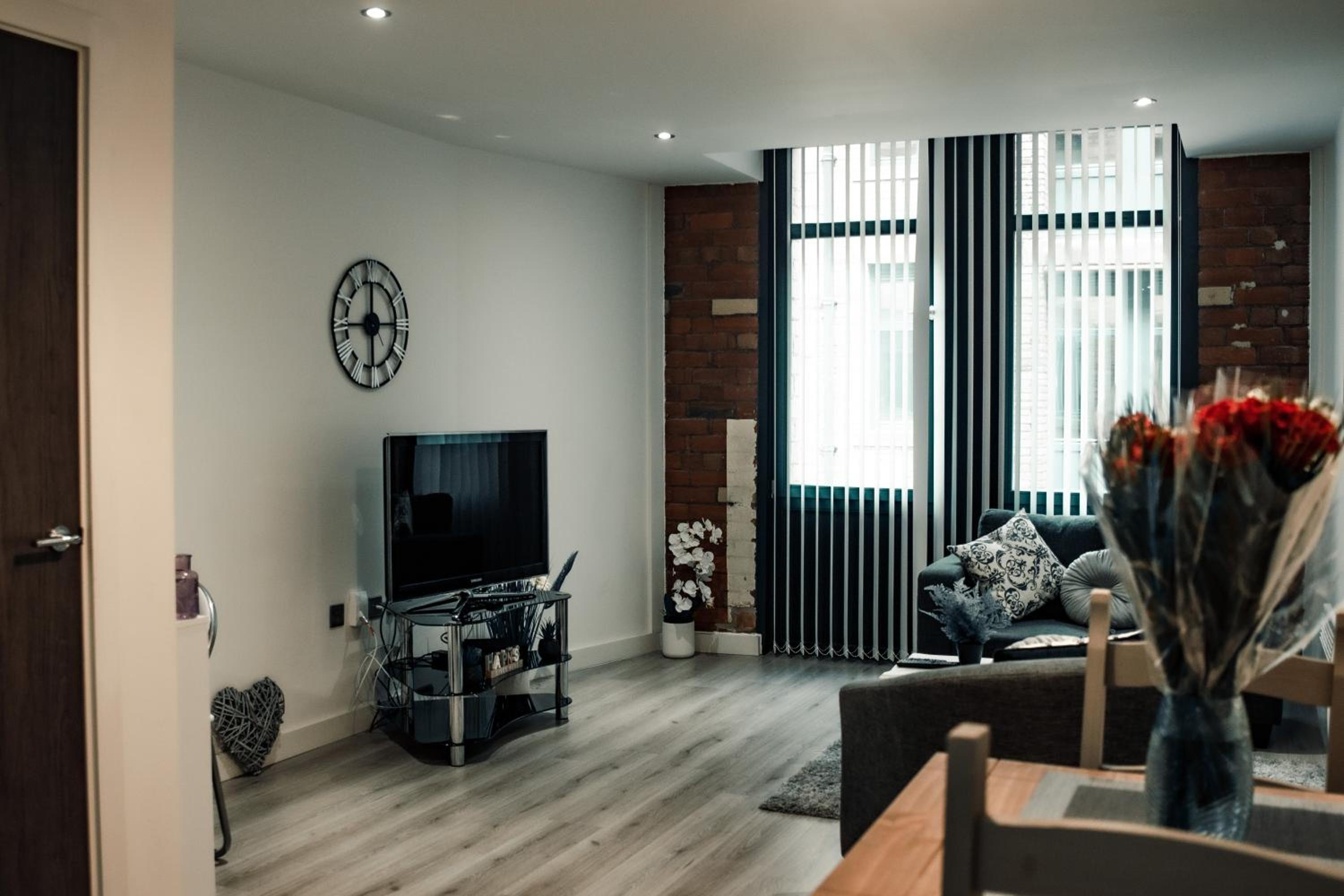 Bv Apartments Conditioning House Bradford view 2