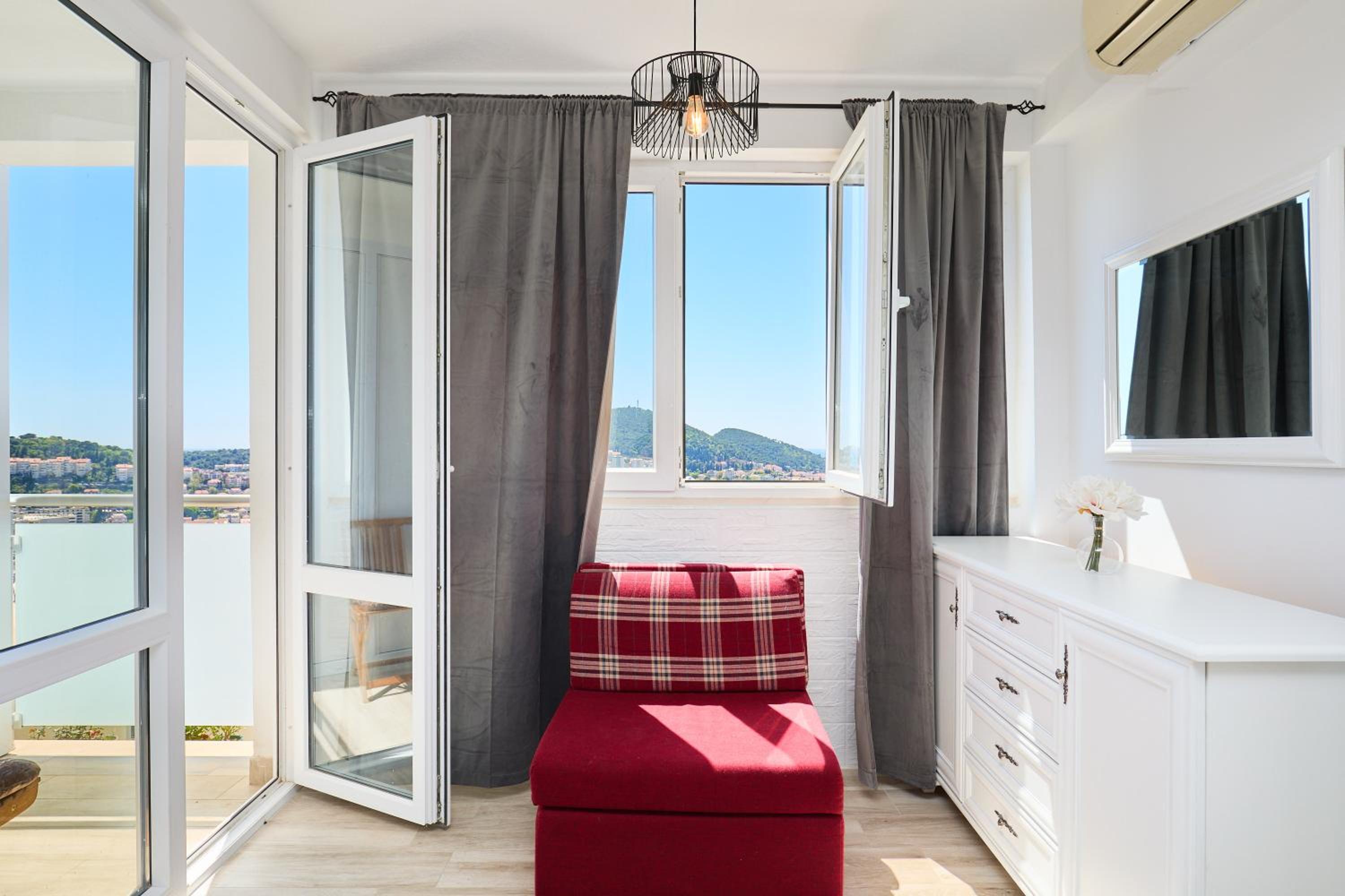 Studio Apartment Tarik