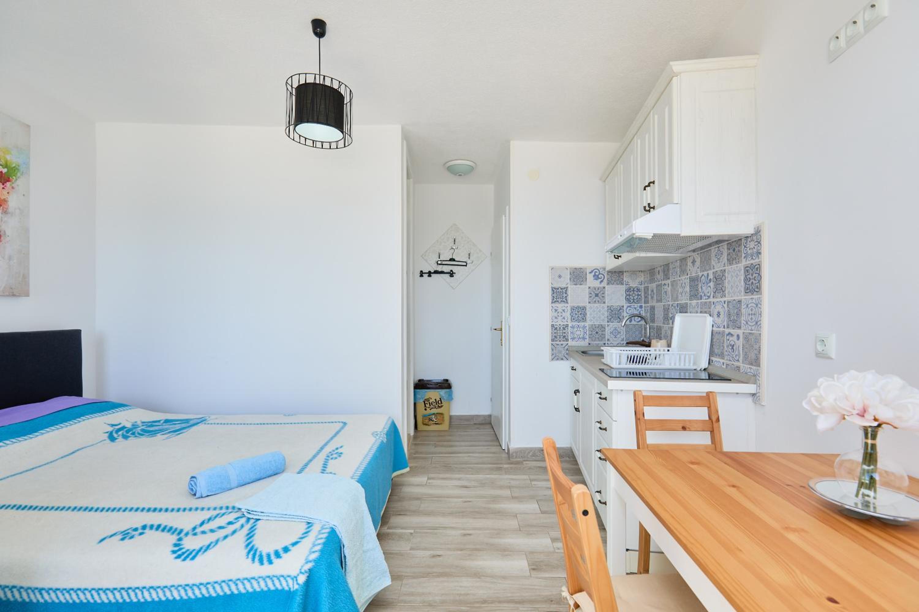 Studio Apartment Tarik