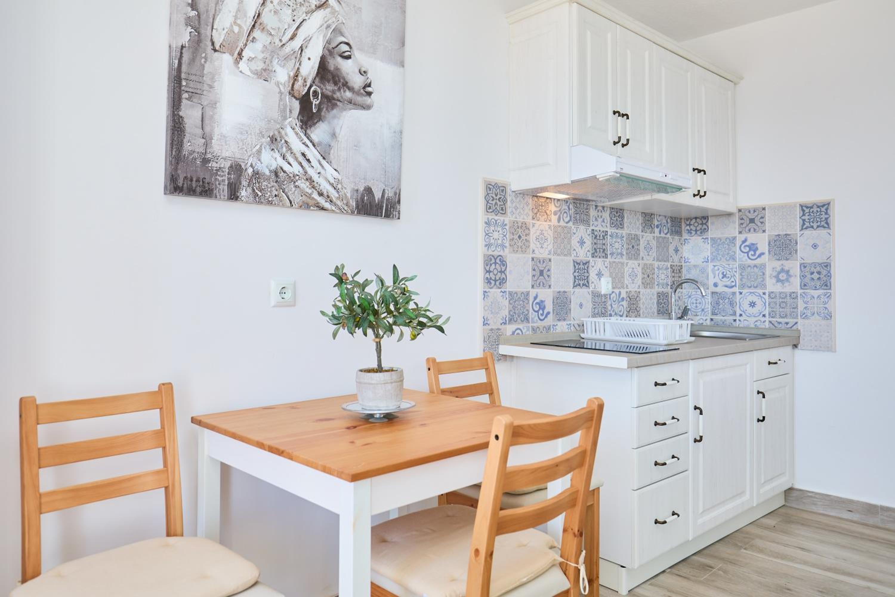 Studio Apartment Tarik