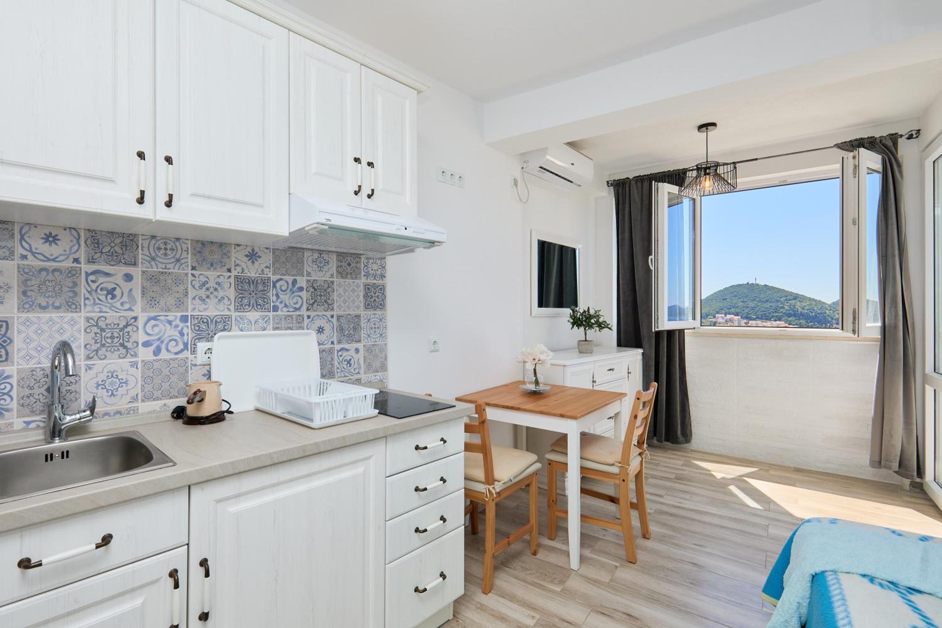 Studio Apartment Tarik