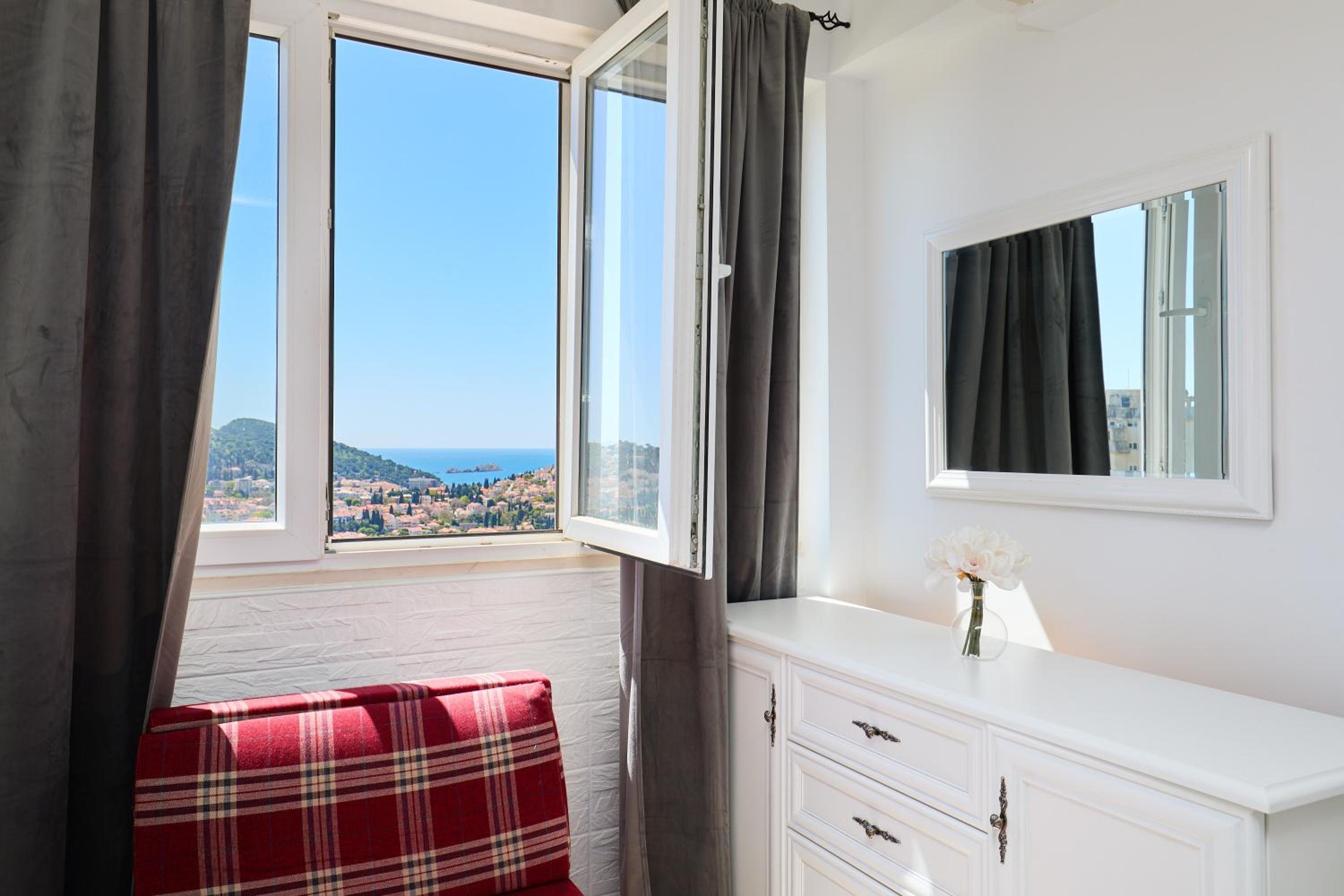 Studio Apartment Tarik