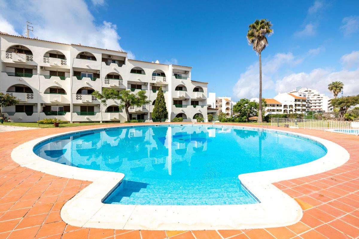 109 Reasons to Visit Albufeira photo 2