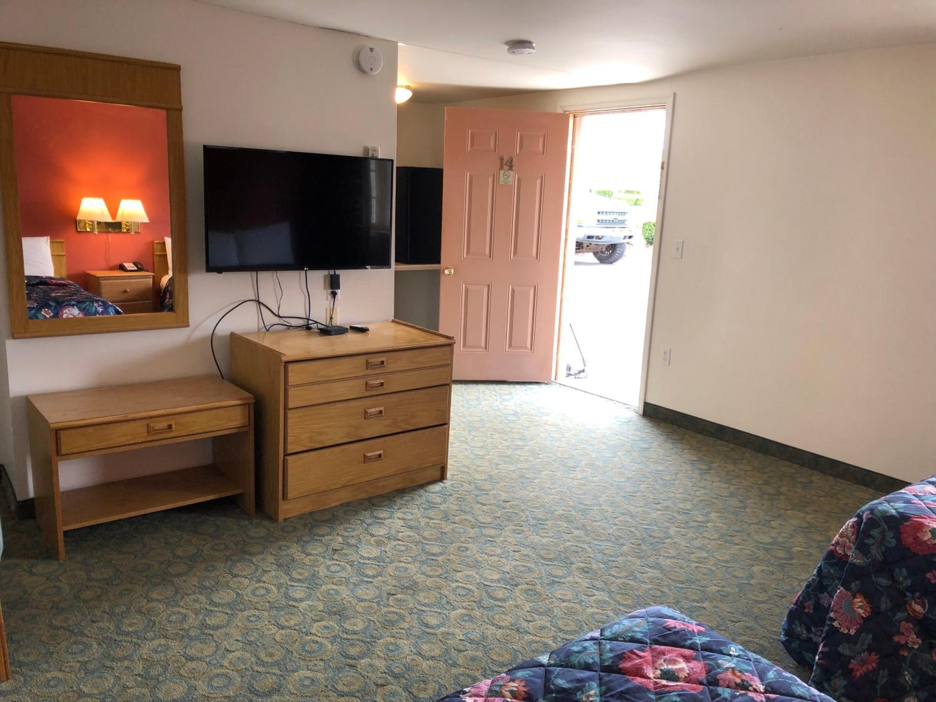 DEEPWELL MOTEL