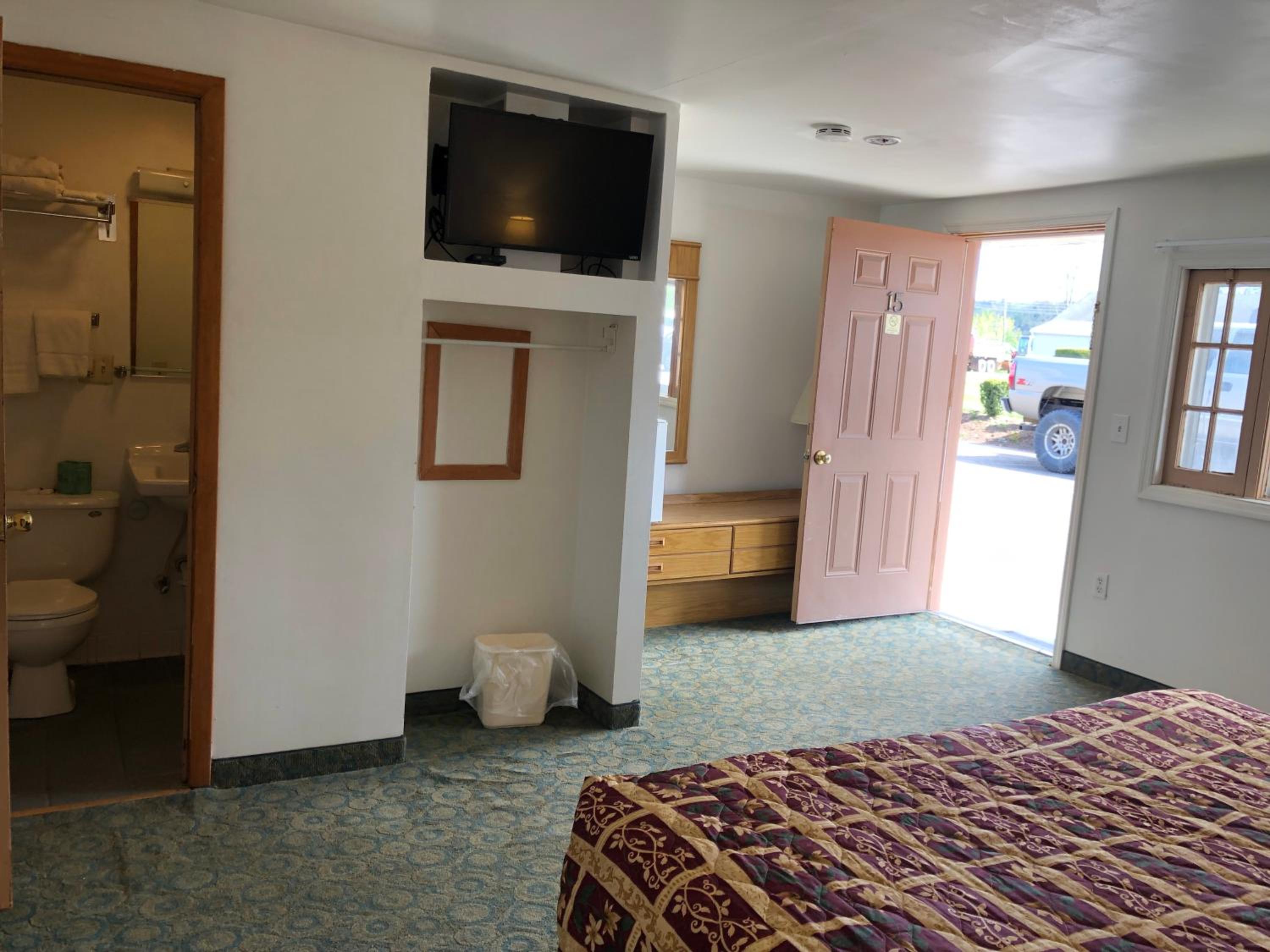 DEEPWELL MOTEL