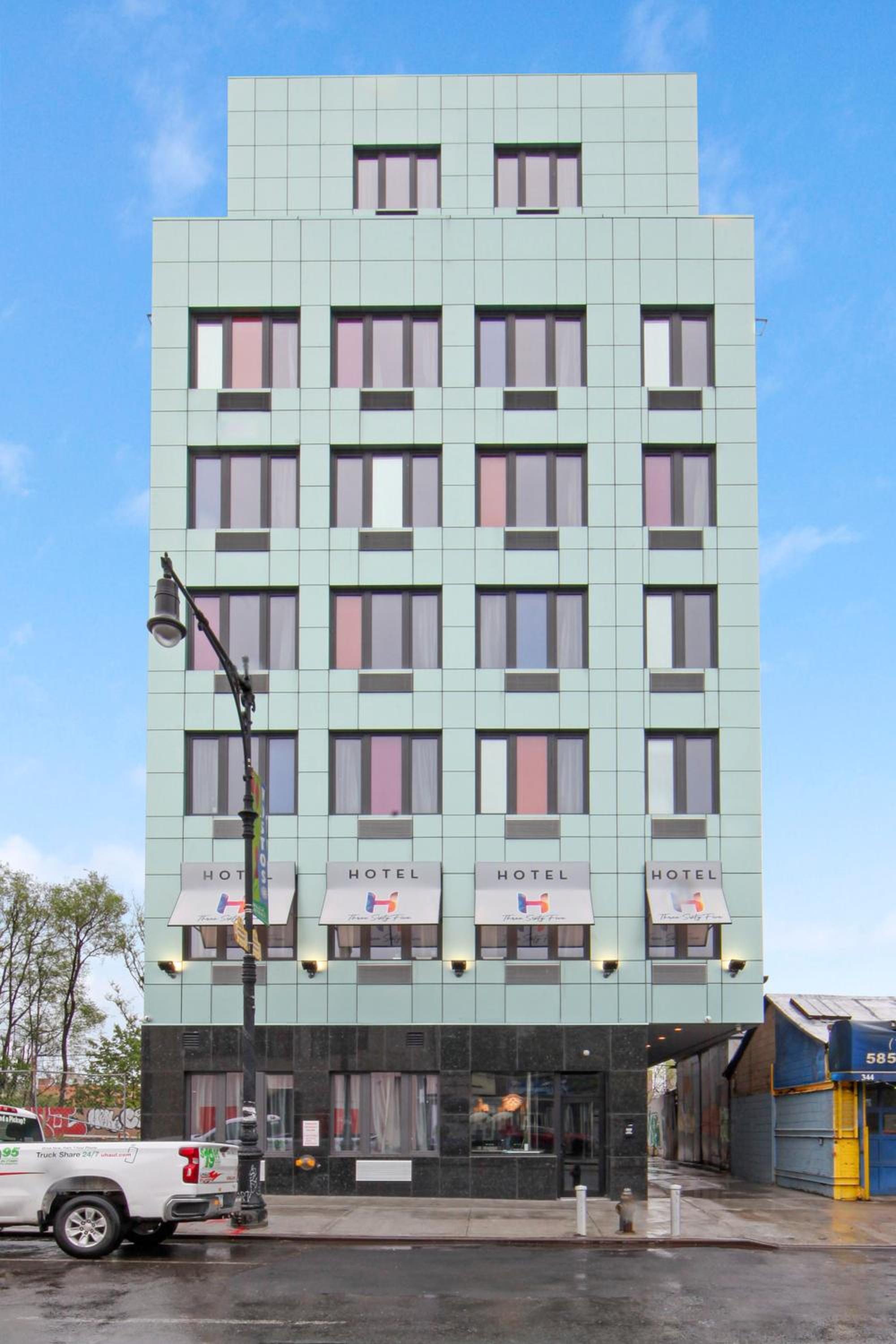 Hotel 365 Bronx - Yankee Stadium - Property Image 18