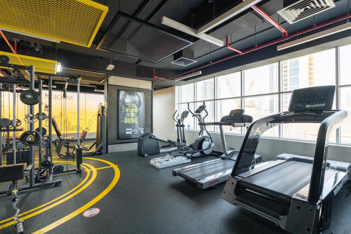 Spacious 2 beds 5 min walk from Dubai Mall with brand new gym and rooftop swimming pool