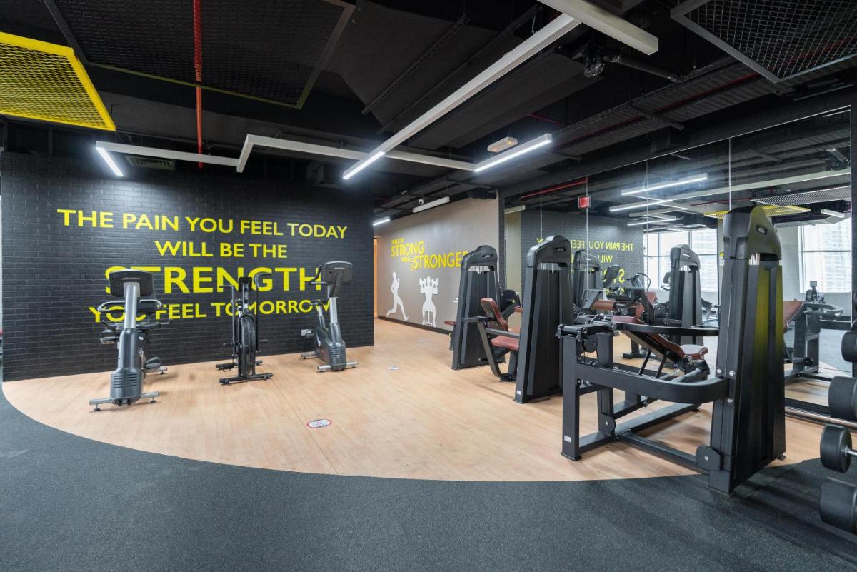 Spacious 2 beds 5 min walk from Dubai Mall with brand new gym and rooftop swimming pool