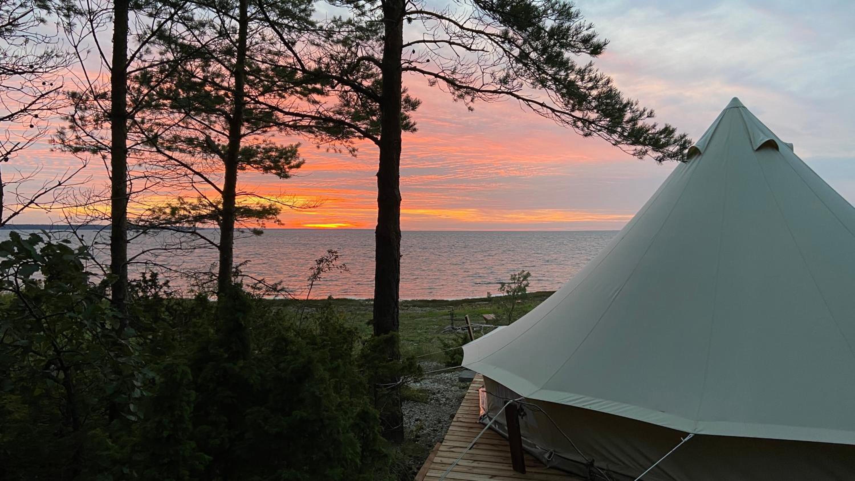 Mönus Paik Glamping